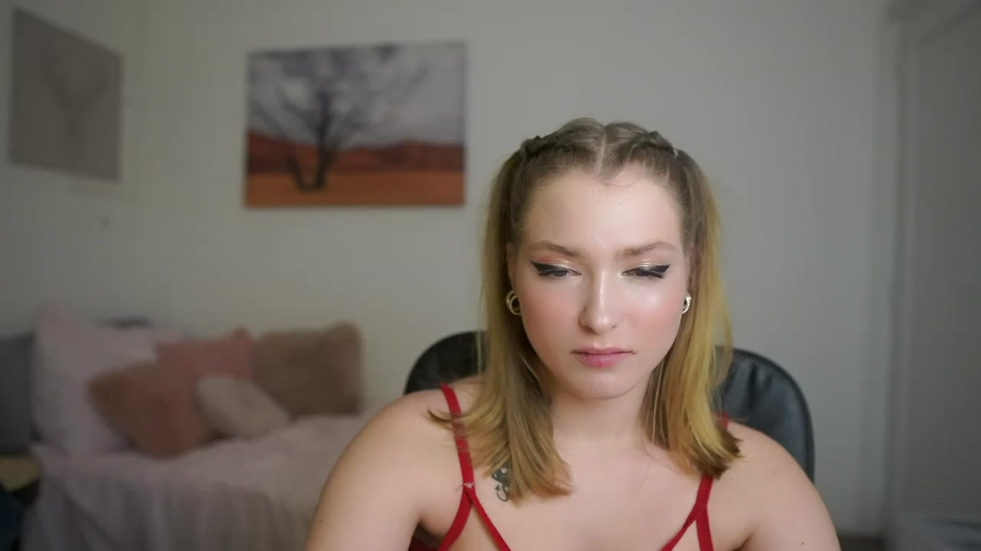 Gallery image thumbnail from Mia_Melano_'s myfreecams stream on, 03/16/2024, 17:39 image 15 of 20