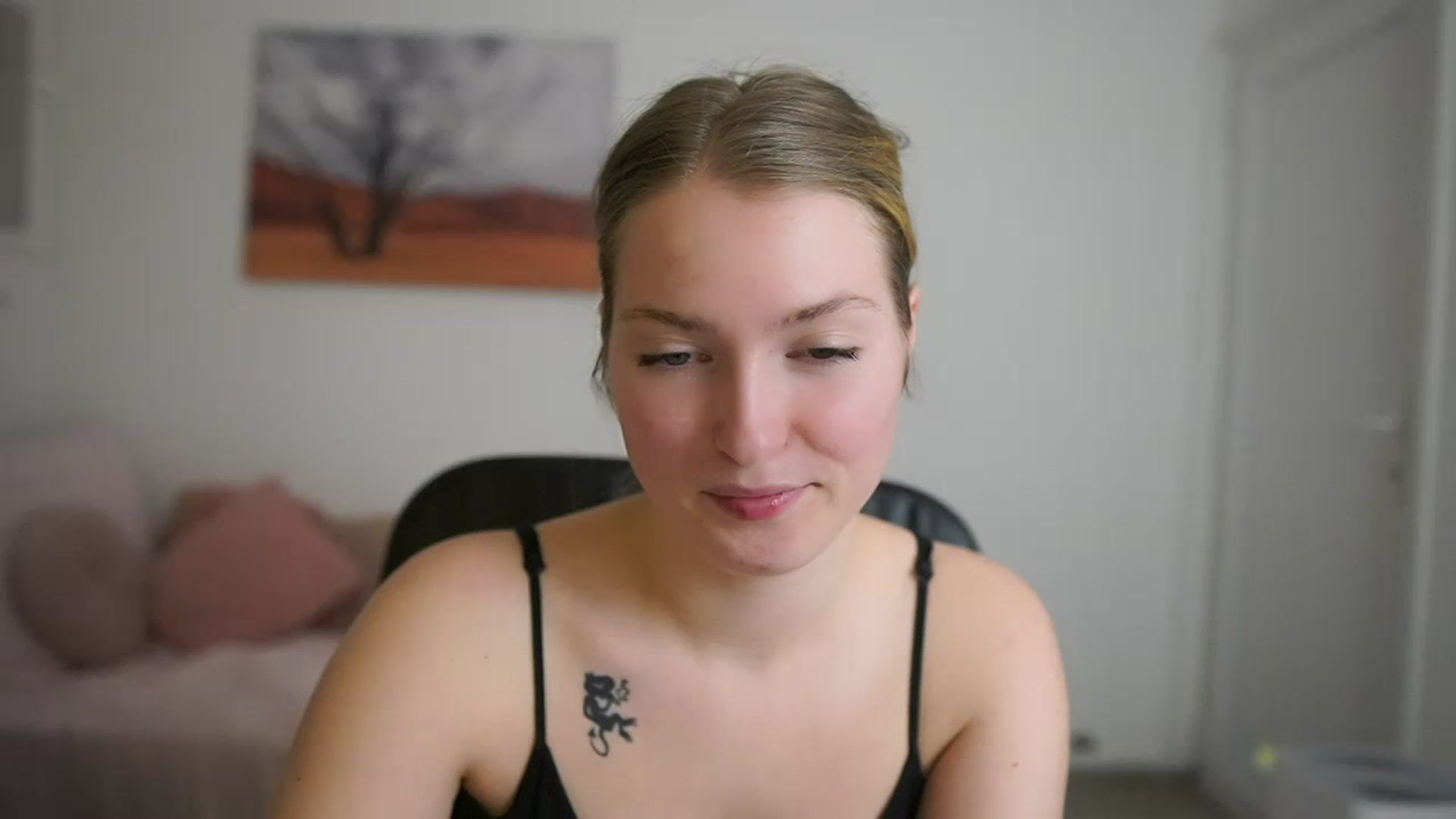 Gallery image thumbnail from Mia_Melano_'s myfreecams stream on, 03/25/2024, 17:19 image 9 of 20