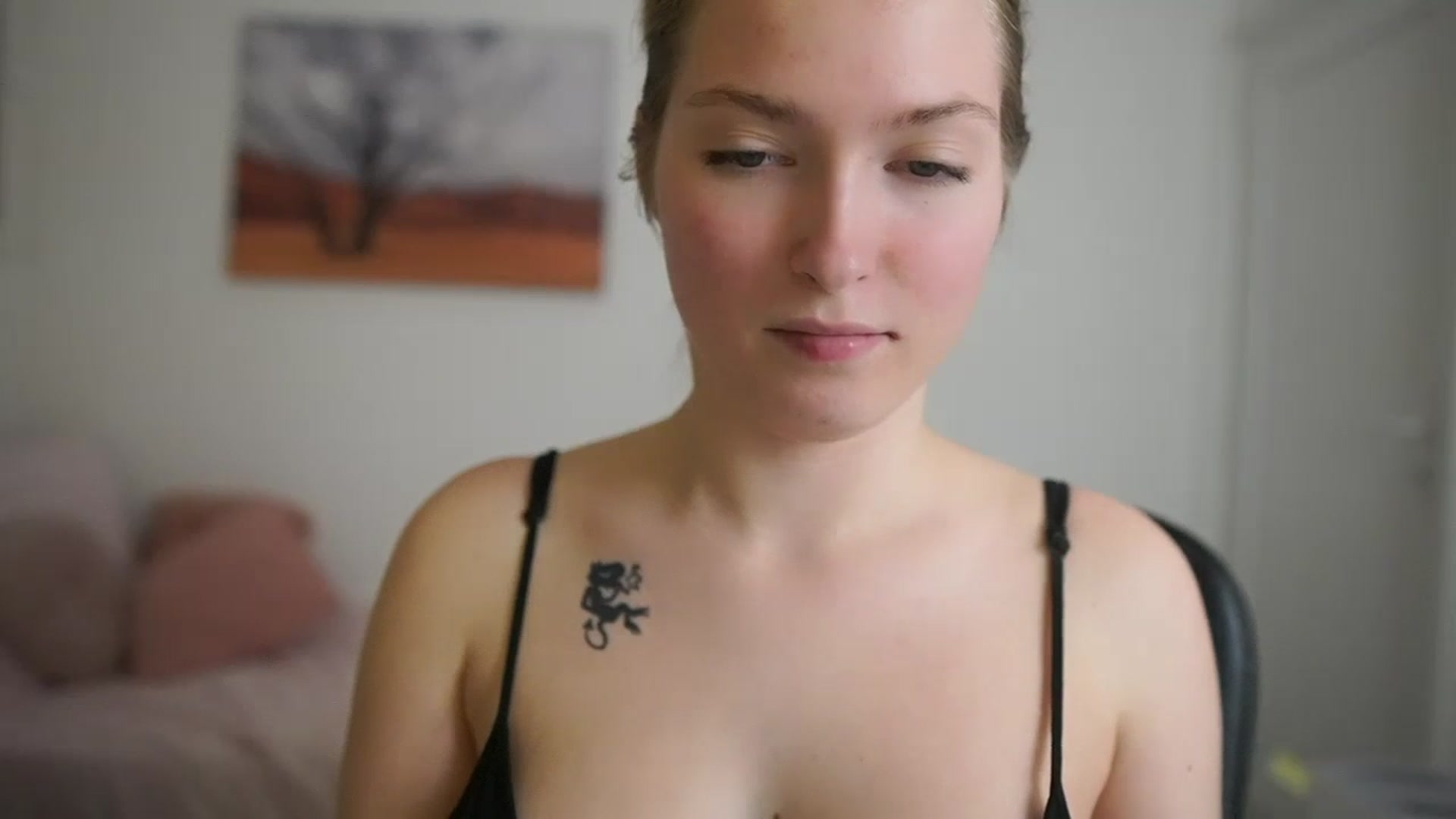 Gallery image thumbnail from Mia_Melano_'s myfreecams stream on, 03/25/2024, 19:25 image 15 of 20