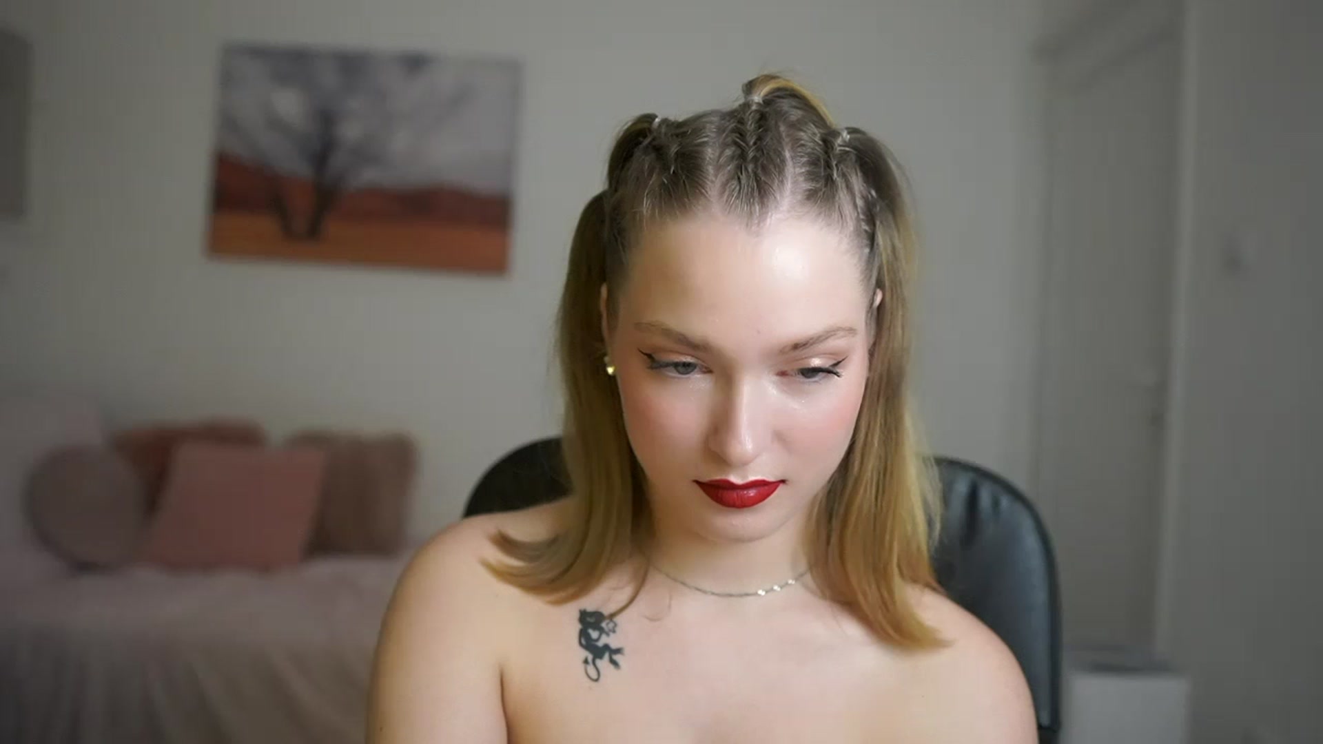Gallery image thumbnail from Mia_Melano_'s myfreecams stream on, 03/28/2024, 16:08 image 13 of 20