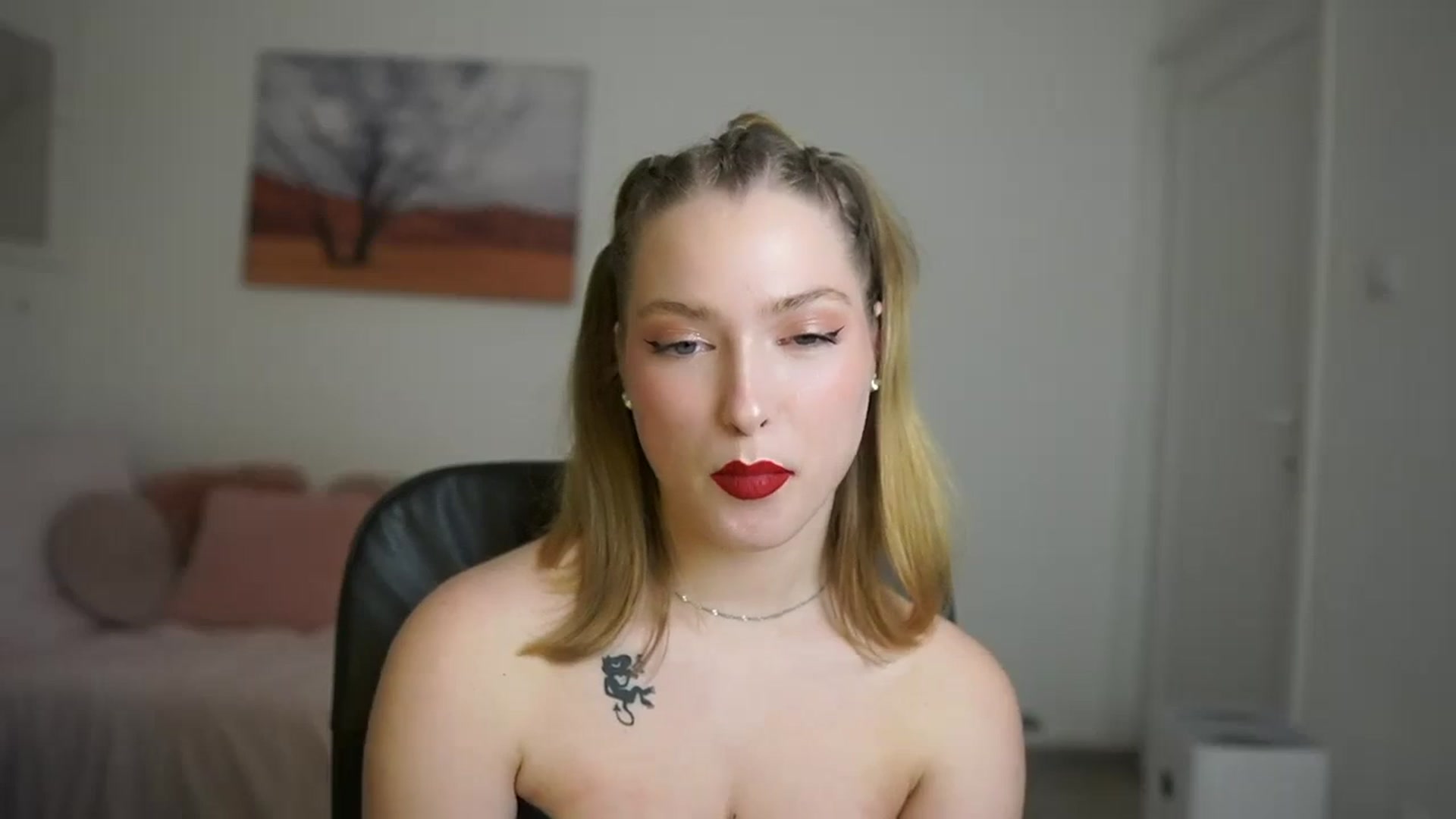Gallery image thumbnail from Mia_Melano_'s myfreecams stream on, 03/28/2024, 16:08 image 18 of 20