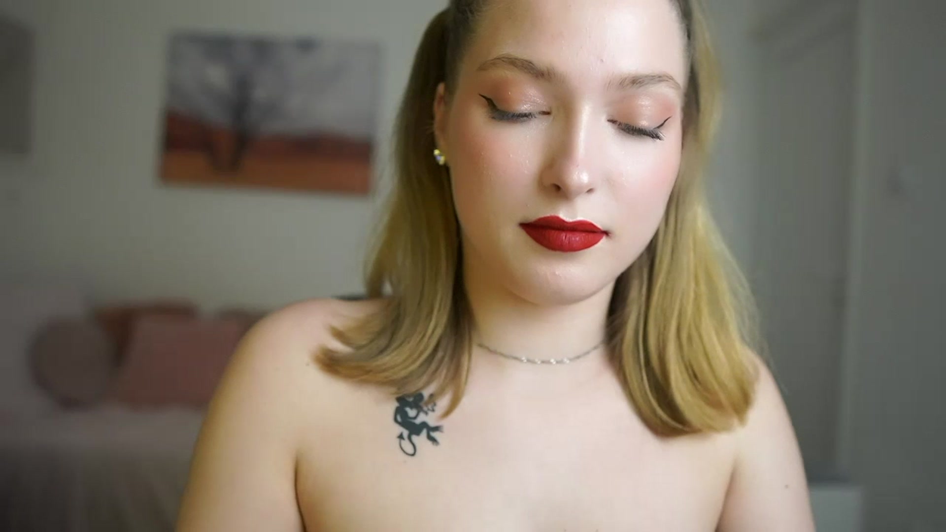Gallery image thumbnail from Mia_Melano_'s myfreecams stream on, 03/28/2024, 16:52 image 10 of 20