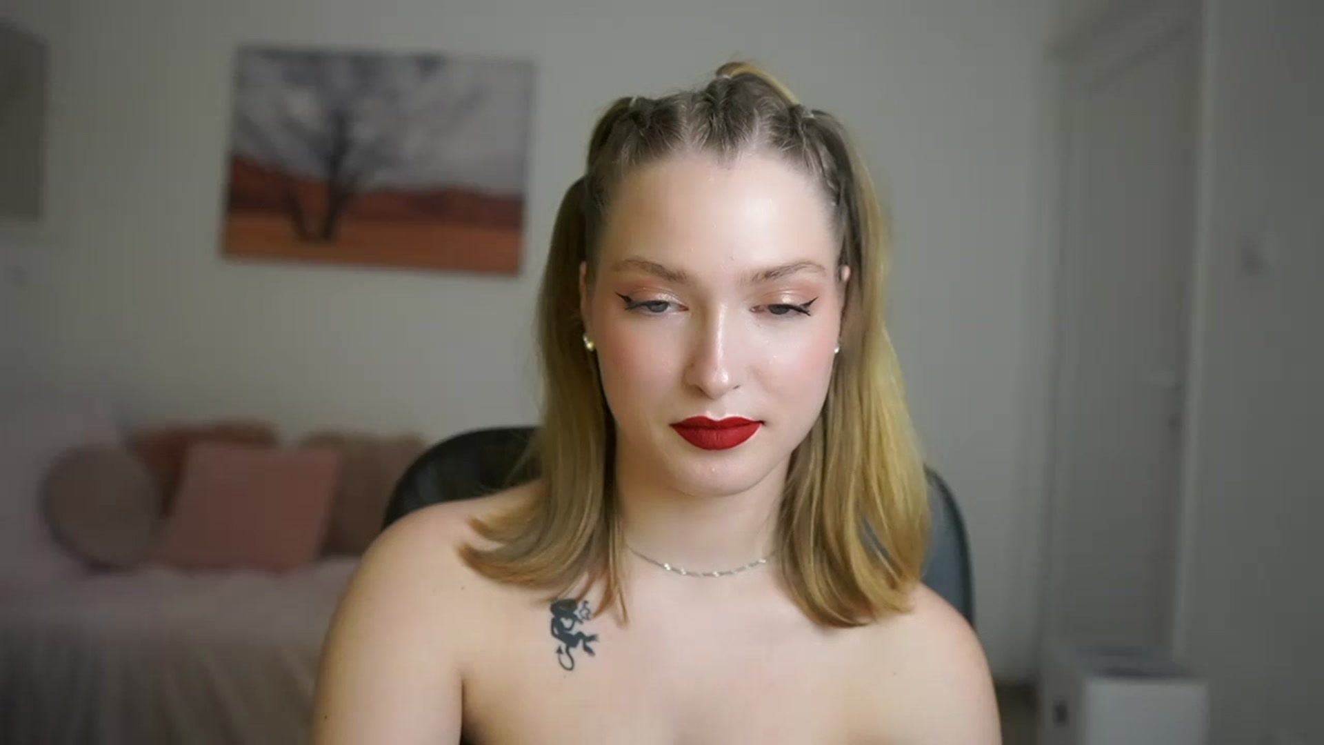 Gallery image thumbnail from Mia_Melano_'s myfreecams stream on, 03/28/2024, 16:52 image 14 of 20