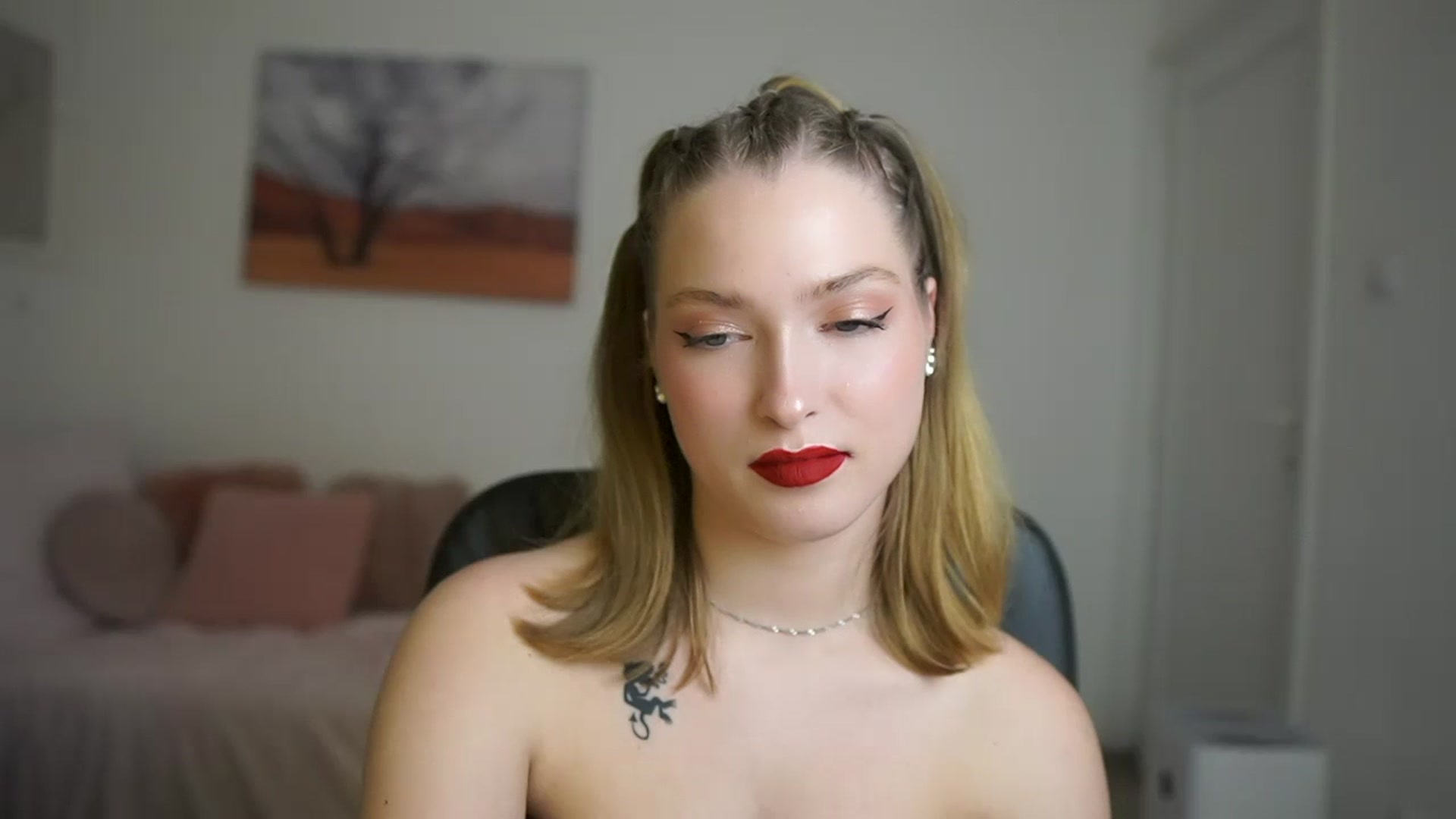 Gallery image thumbnail from Mia_Melano_'s myfreecams stream on, 03/28/2024, 16:52 image 15 of 20