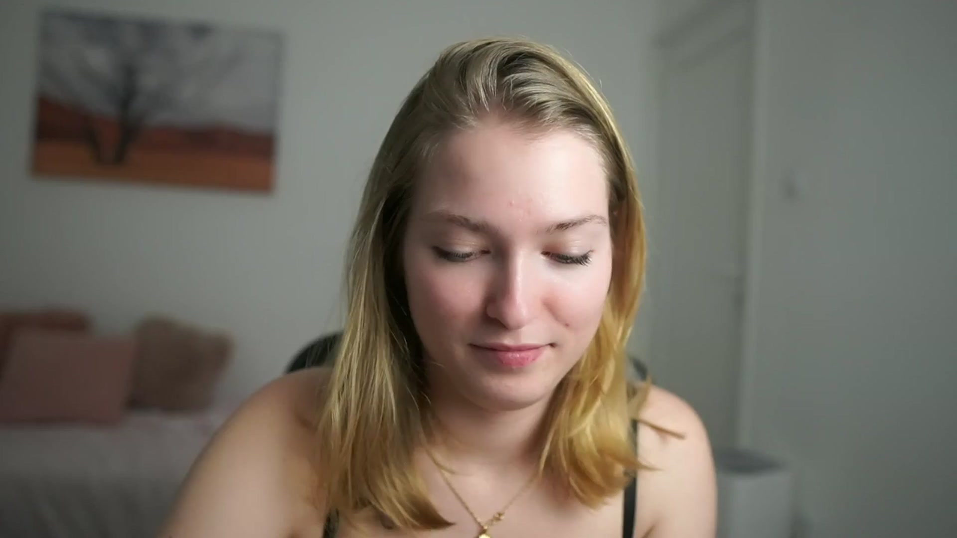 Gallery image thumbnail from Mia_Melano_'s myfreecams stream on, 04/01/2024, 11:56 image 17 of 20