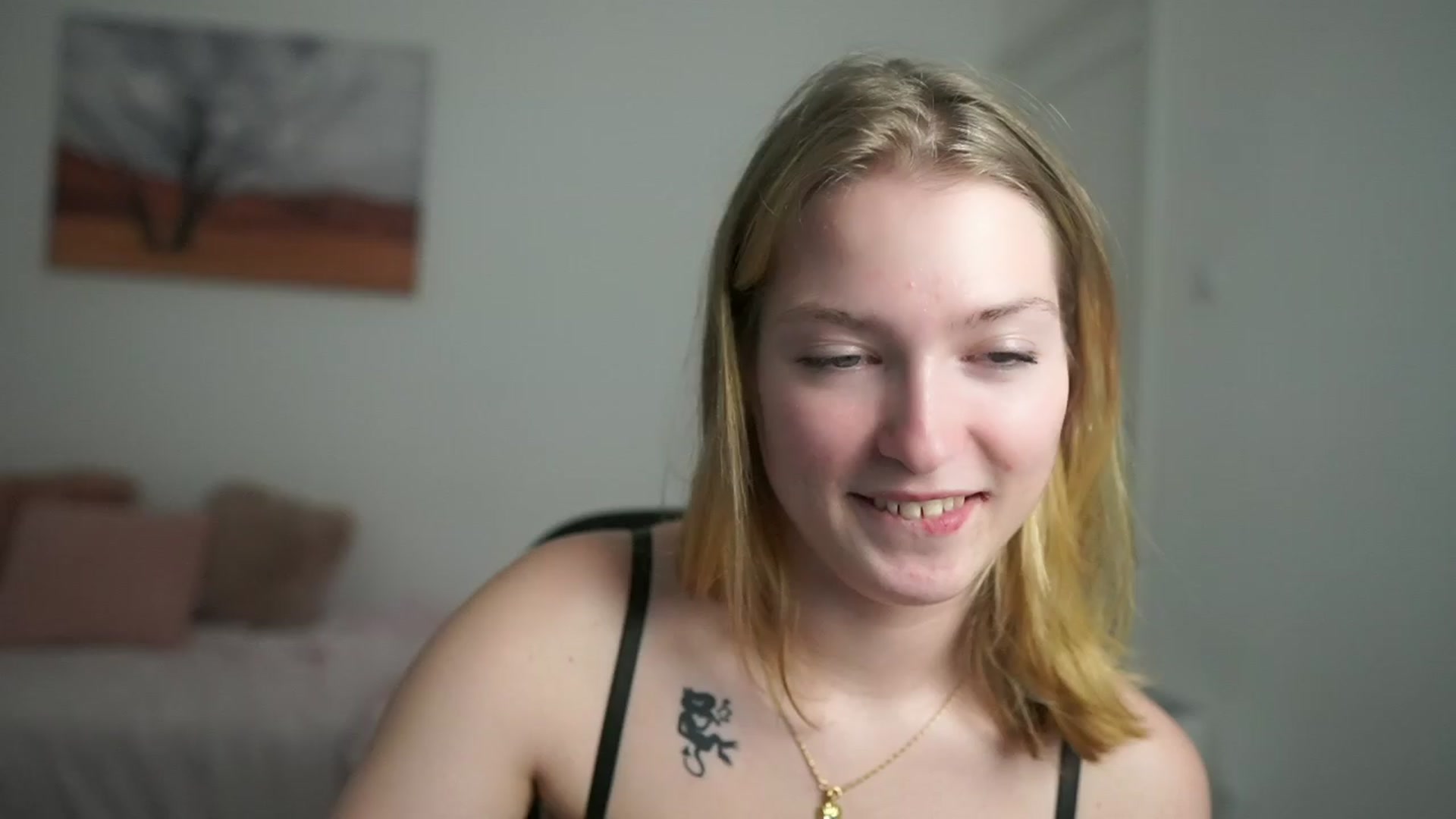Gallery image thumbnail from Mia_Melano_'s myfreecams stream on, 04/01/2024, 11:56 image 9 of 20