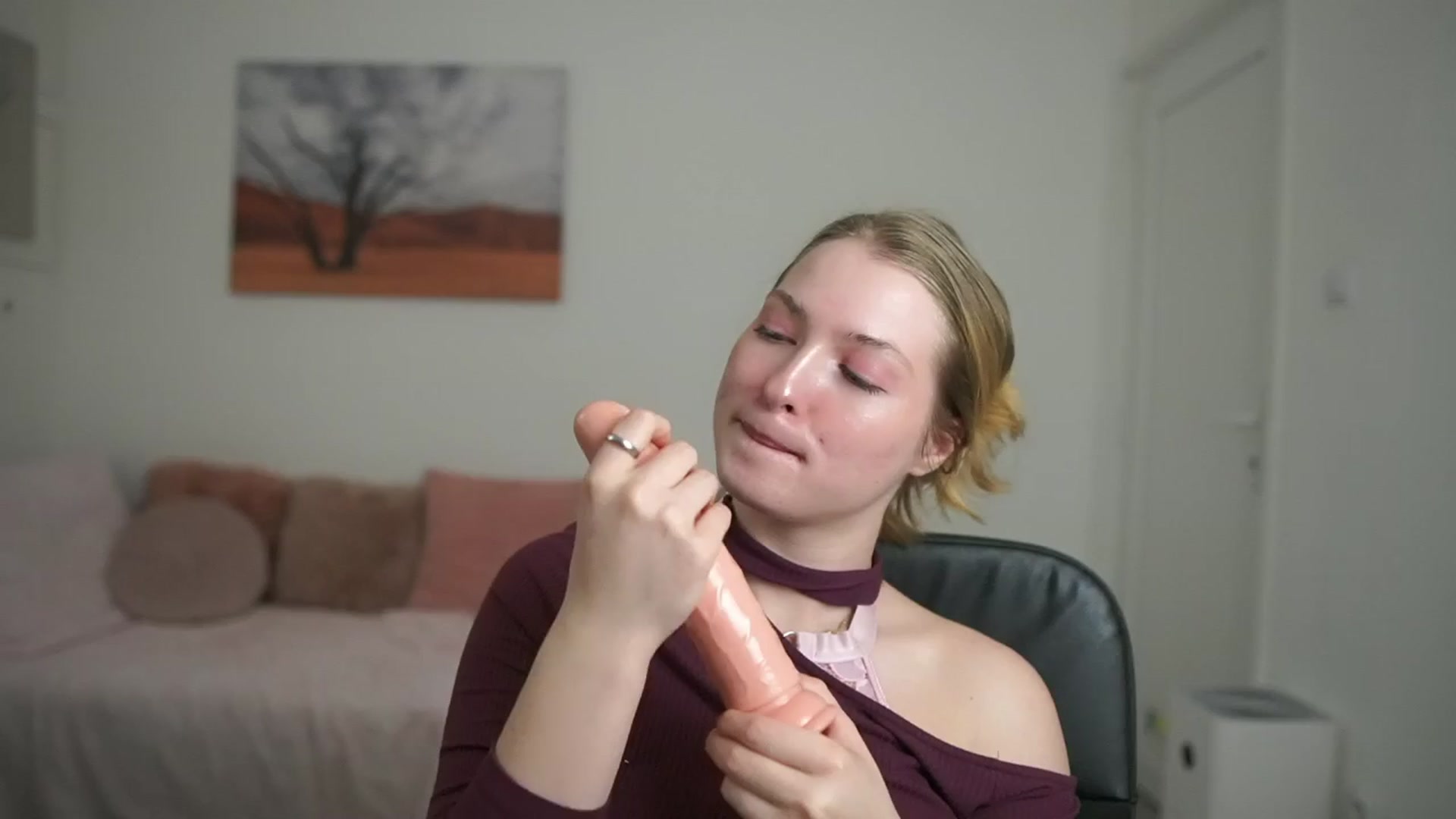 Gallery image thumbnail from Mia_Melano_'s myfreecams stream on, 04/02/2024, 11:43 image 13 of 20
