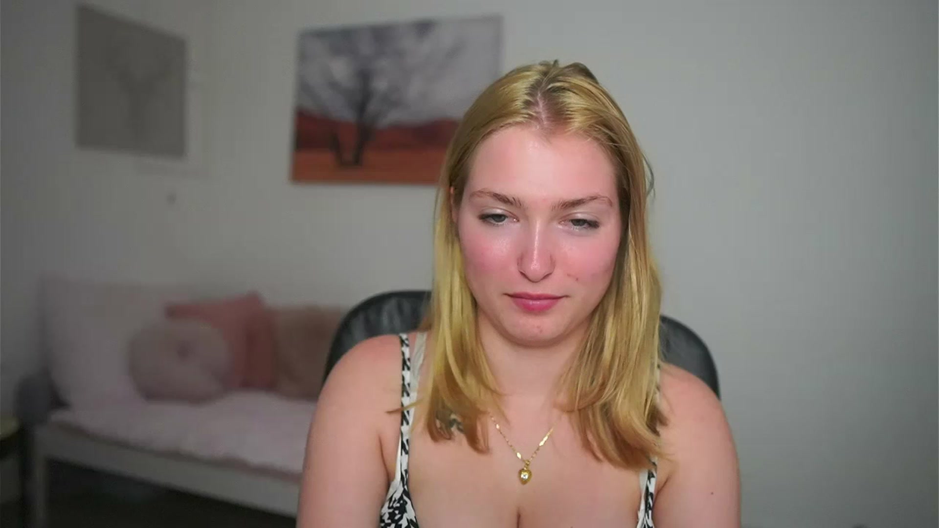 Gallery image thumbnail from Mia_Melano_'s myfreecams stream on, 05/06/2024, 13:04 image 20 of 20