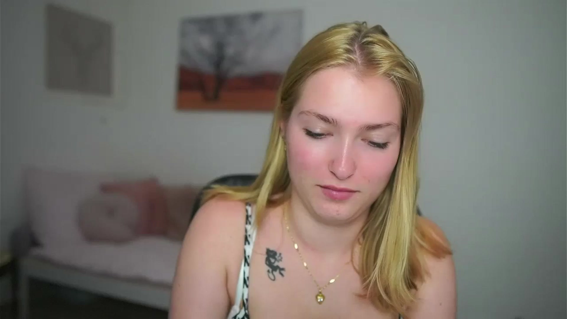 Gallery image thumbnail from Mia_Melano_'s myfreecams stream on, 05/06/2024, 13:04 image 18 of 20