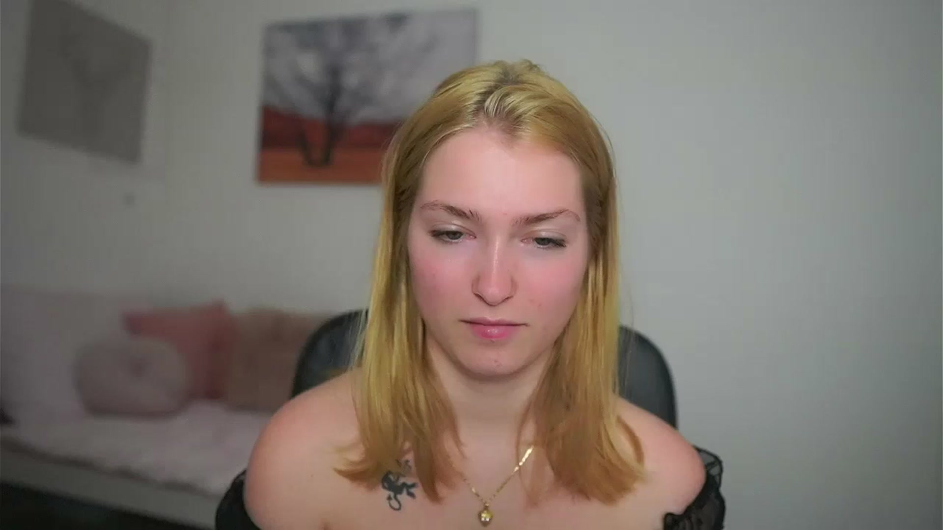Gallery image thumbnail from Mia_Melano_'s myfreecams stream on, 05/07/2024, 09:32 image 14 of 20
