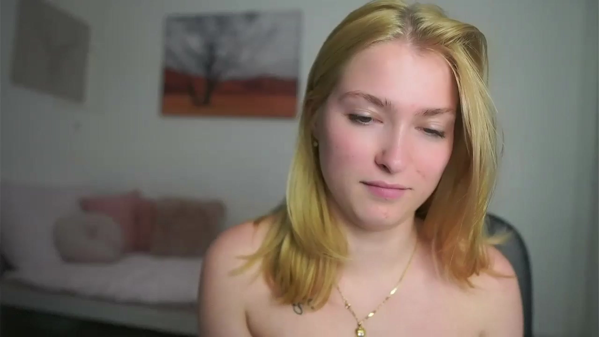 Gallery image thumbnail from Mia_Melano_'s myfreecams stream on, 05/07/2024, 12:11 image 10 of 20