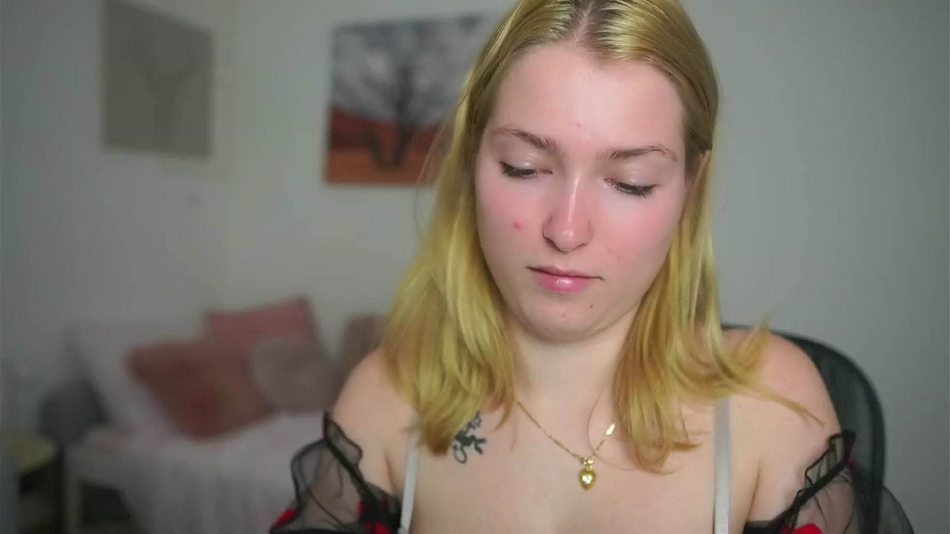 Gallery image thumbnail from Mia_Melano_'s myfreecams stream on, 05/13/2024, 15:15 image 3 of 20
