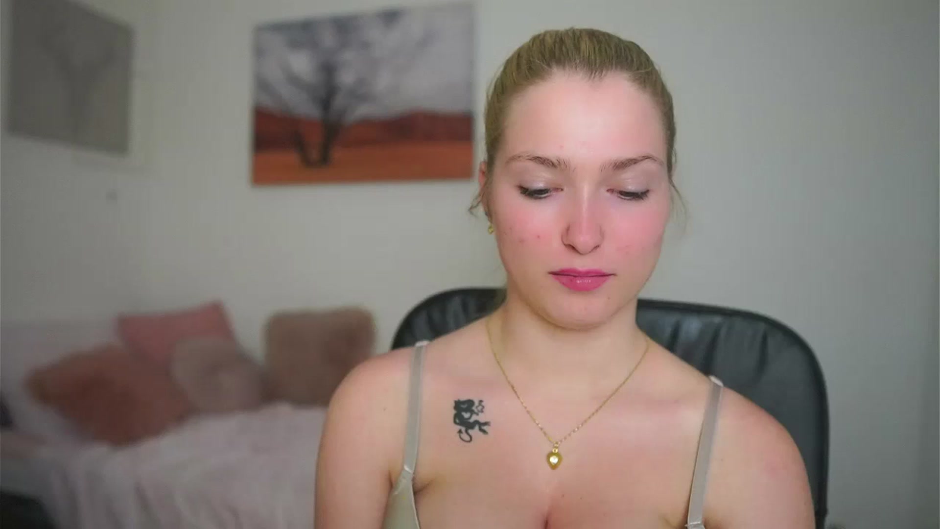 Gallery image thumbnail from Mia_Melano_'s myfreecams stream on, 05/17/2024, 16:43 image 11 of 20