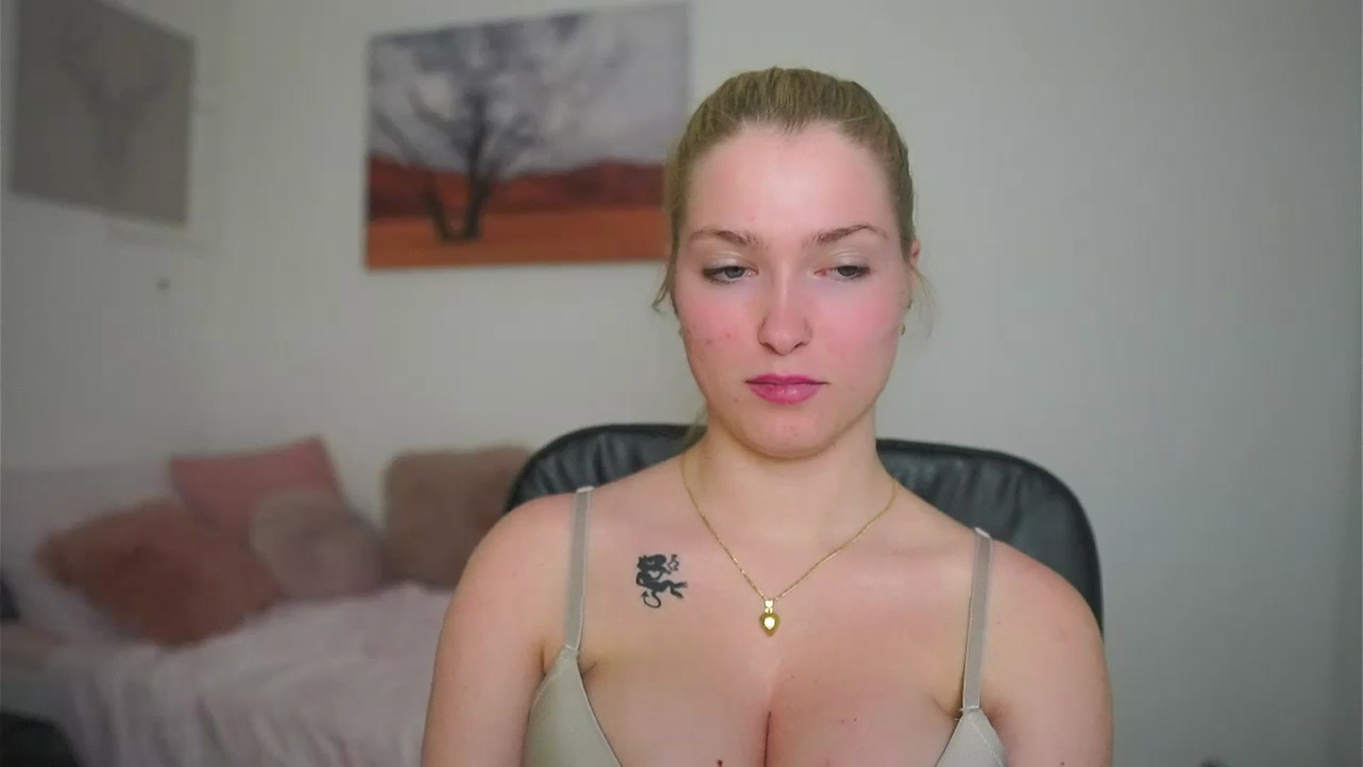 Gallery image thumbnail from Mia_Melano_'s myfreecams stream on, 05/17/2024, 16:43 image 7 of 20