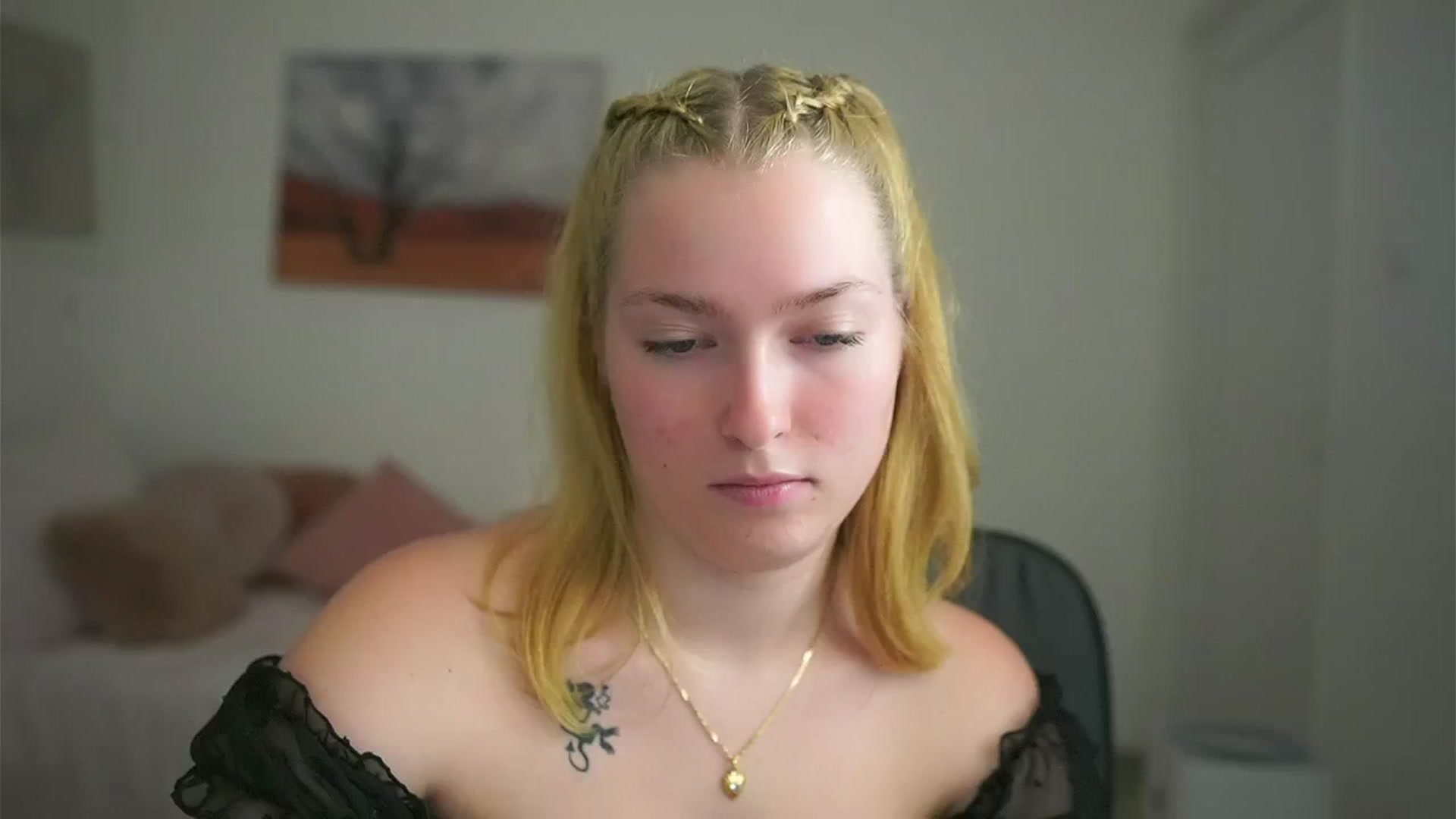 Gallery image thumbnail from Mia_Melano_'s myfreecams stream on, 05/24/2024, 15:50 image 15 of 20