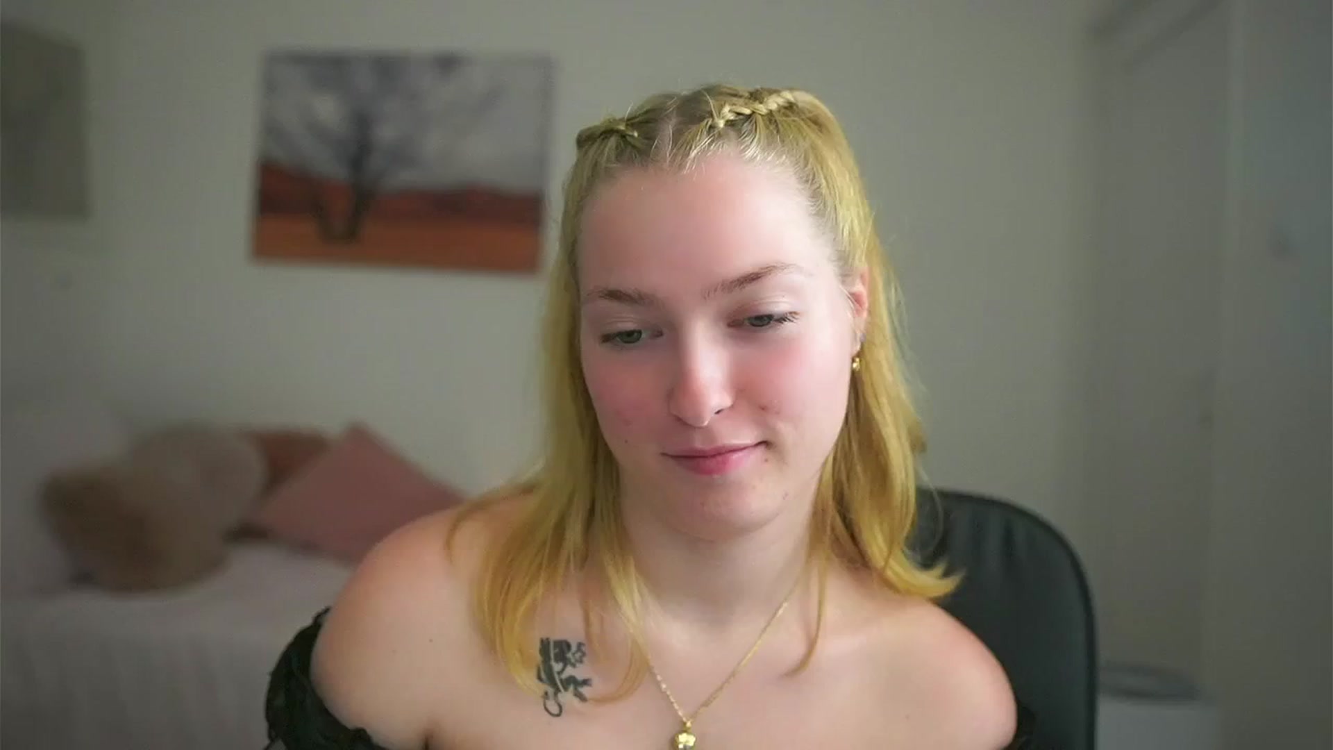 Gallery image thumbnail from Mia_Melano_'s myfreecams stream on, 05/24/2024, 15:50 image 19 of 20