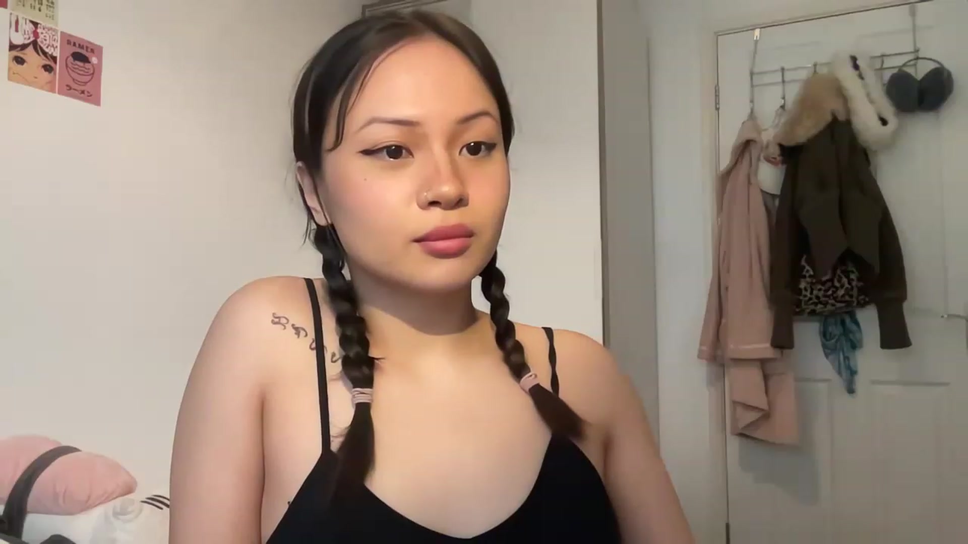 Gallery image thumbnail from Mia_Miyuki's myfreecams stream on, 12/05/2022, 13:46 image 16 of 20