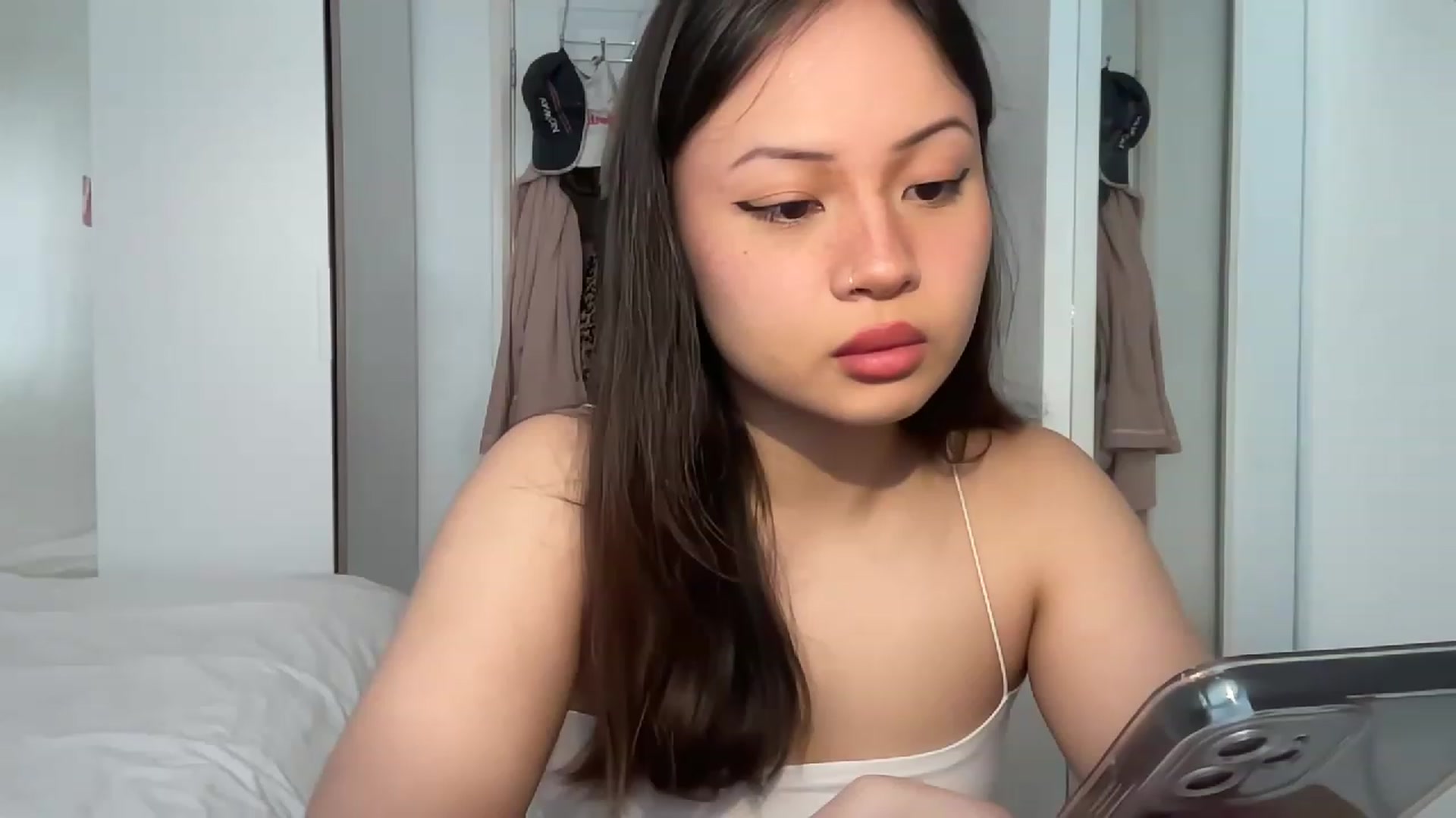 Gallery image thumbnail from Mia_Miyuki's myfreecams stream on, 12/06/2022, 13:19 image 2 of 20
