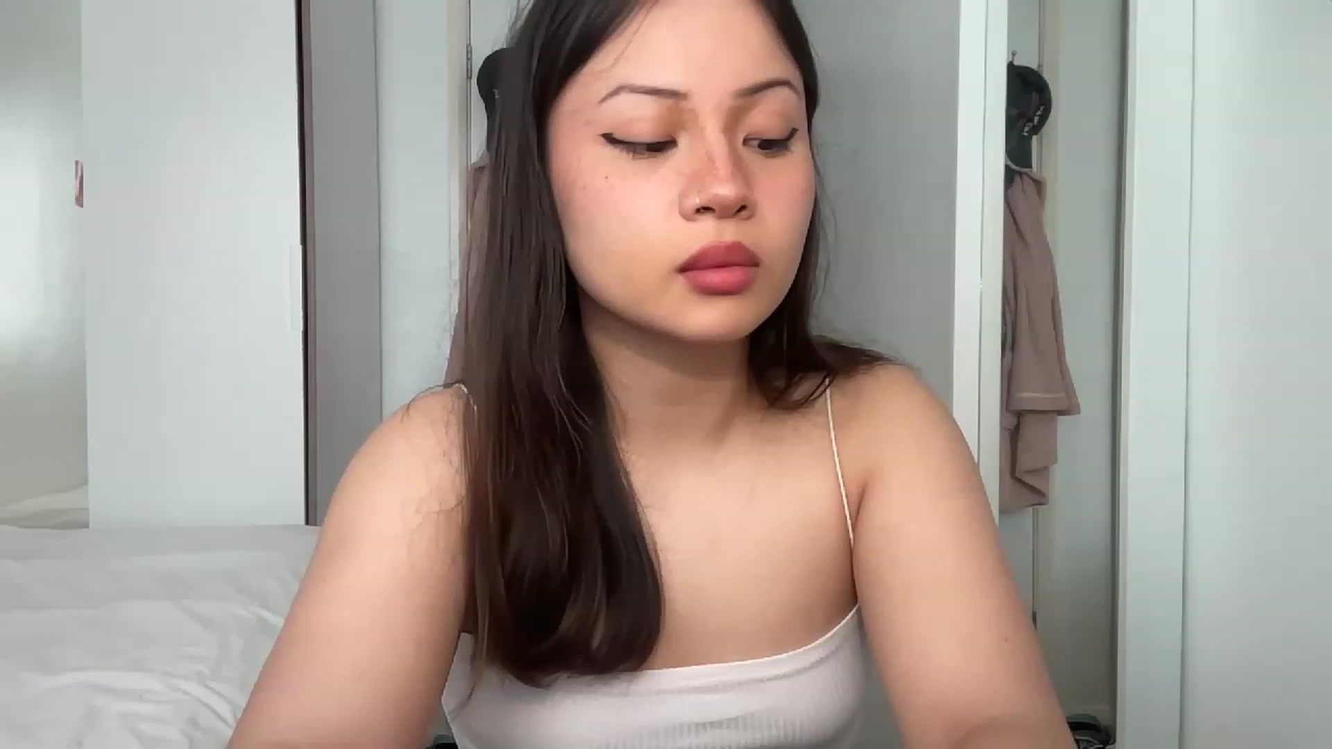 Gallery image thumbnail from Mia_Miyuki's myfreecams stream on, 12/06/2022, 13:19 image 4 of 20