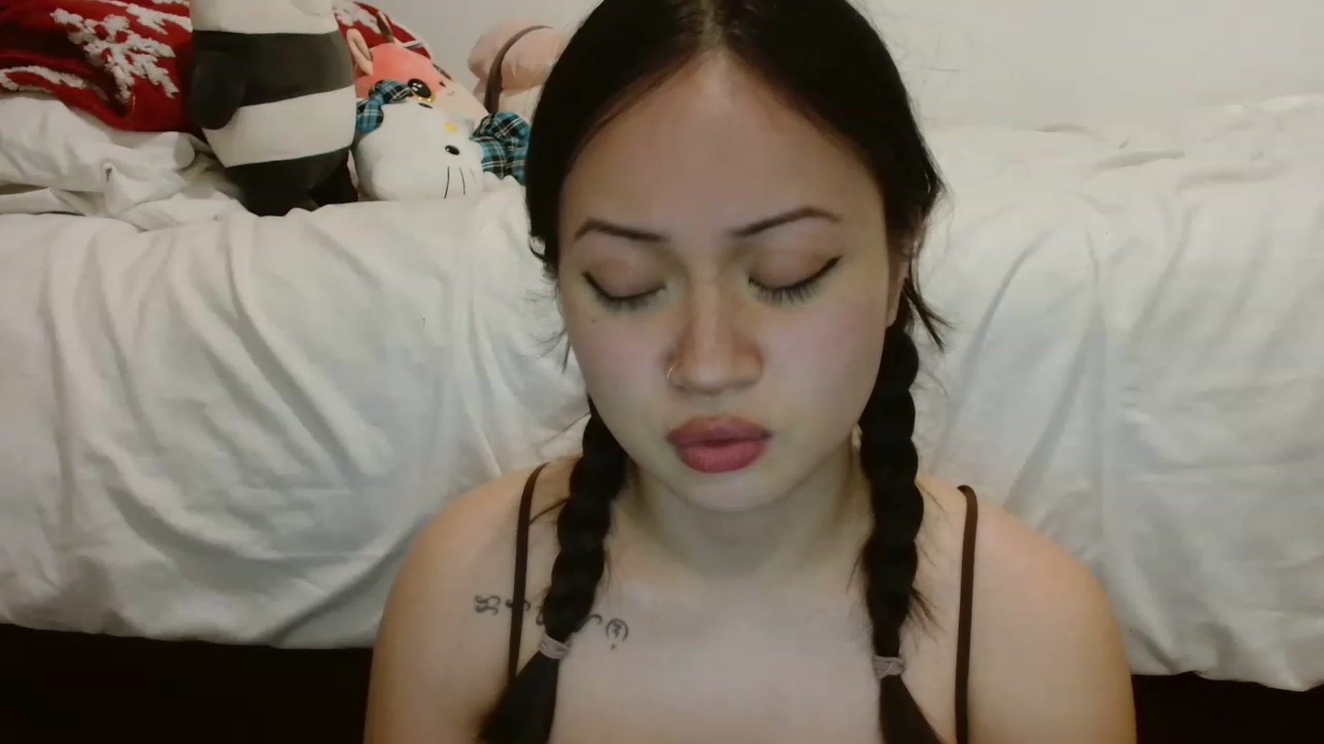 Gallery image thumbnail from Mia_Miyuki's myfreecams stream on, 01/02/2023, 22:59 image 15 of 20