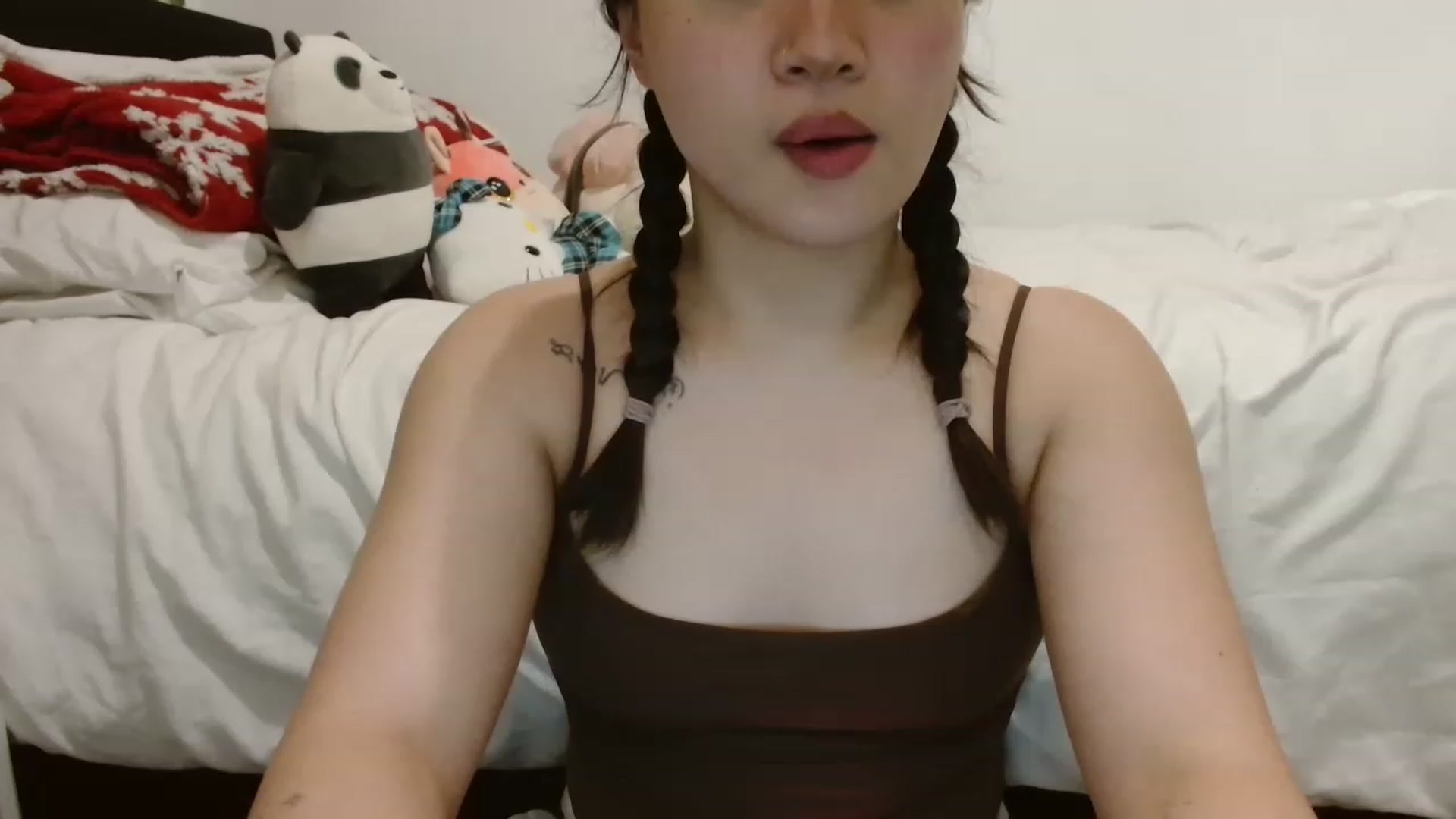 Gallery image thumbnail from Mia_Miyuki's myfreecams stream on, 01/02/2023, 23:41 image 6 of 20