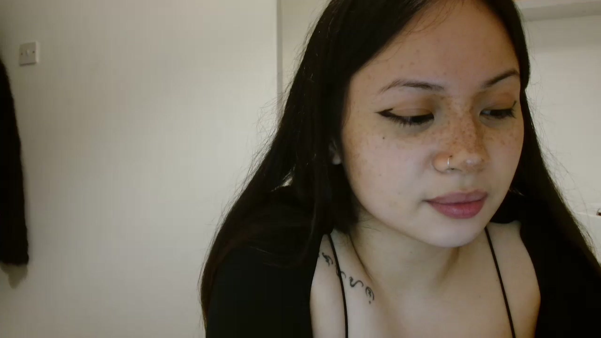 Gallery image thumbnail from Mia_Miyuki's myfreecams stream on, 01/08/2023, 02:29 image 12 of 20