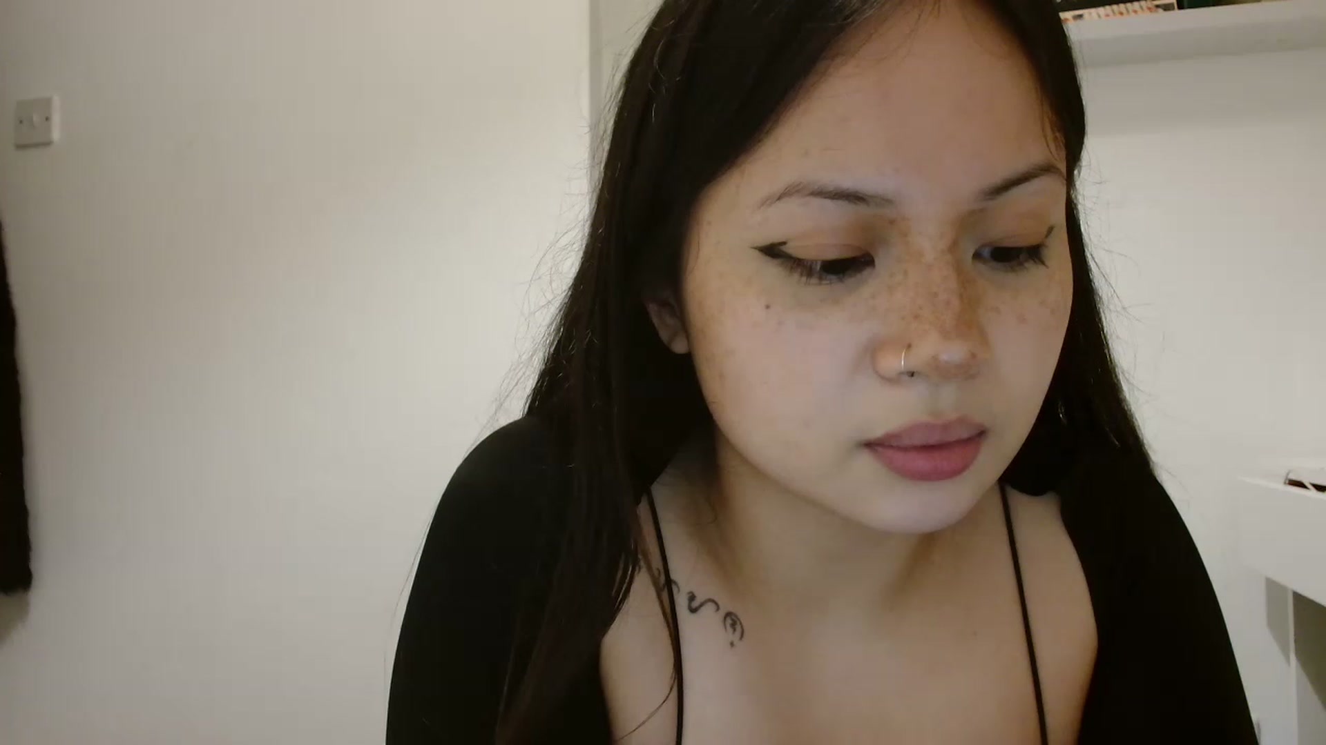 Gallery image thumbnail from Mia_Miyuki's myfreecams stream on, 01/08/2023, 02:29 image 5 of 20