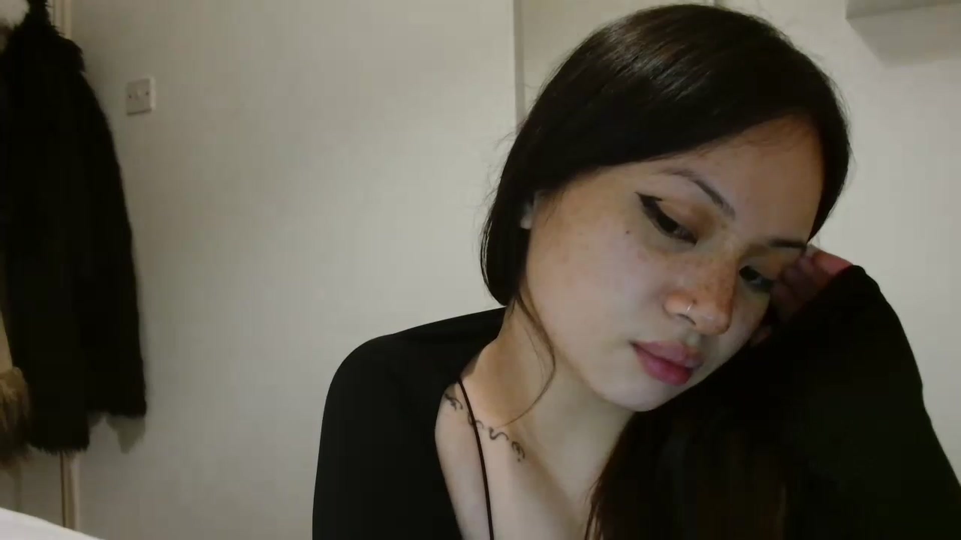 Gallery image thumbnail from Mia_Miyuki's myfreecams stream on, 01/08/2023, 02:29 image 19 of 20