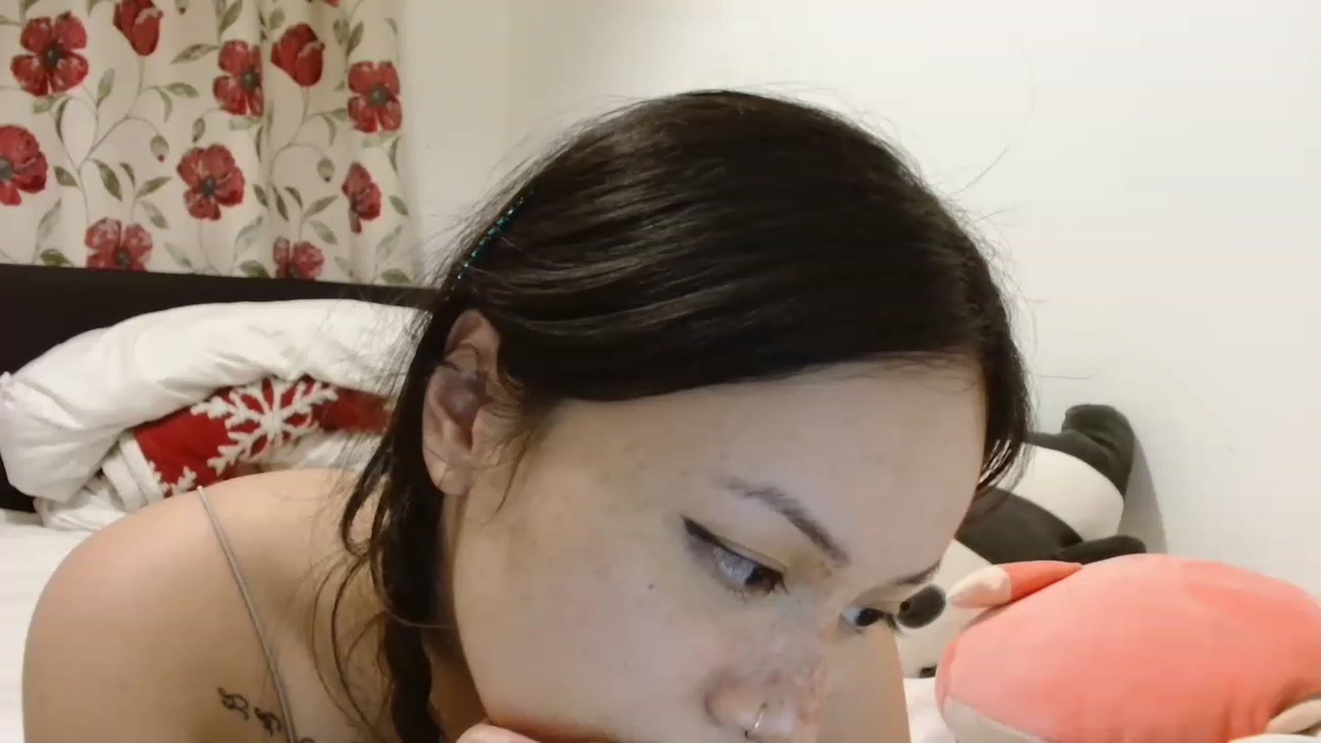 Gallery image thumbnail from Mia_Miyuki's myfreecams stream on, 01/10/2023, 03:08 image 5 of 20