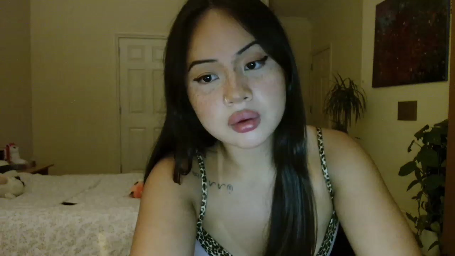 Gallery image thumbnail from Mia_Miyuki's myfreecams stream on, 04/19/2023, 20:22 image 14 of 20
