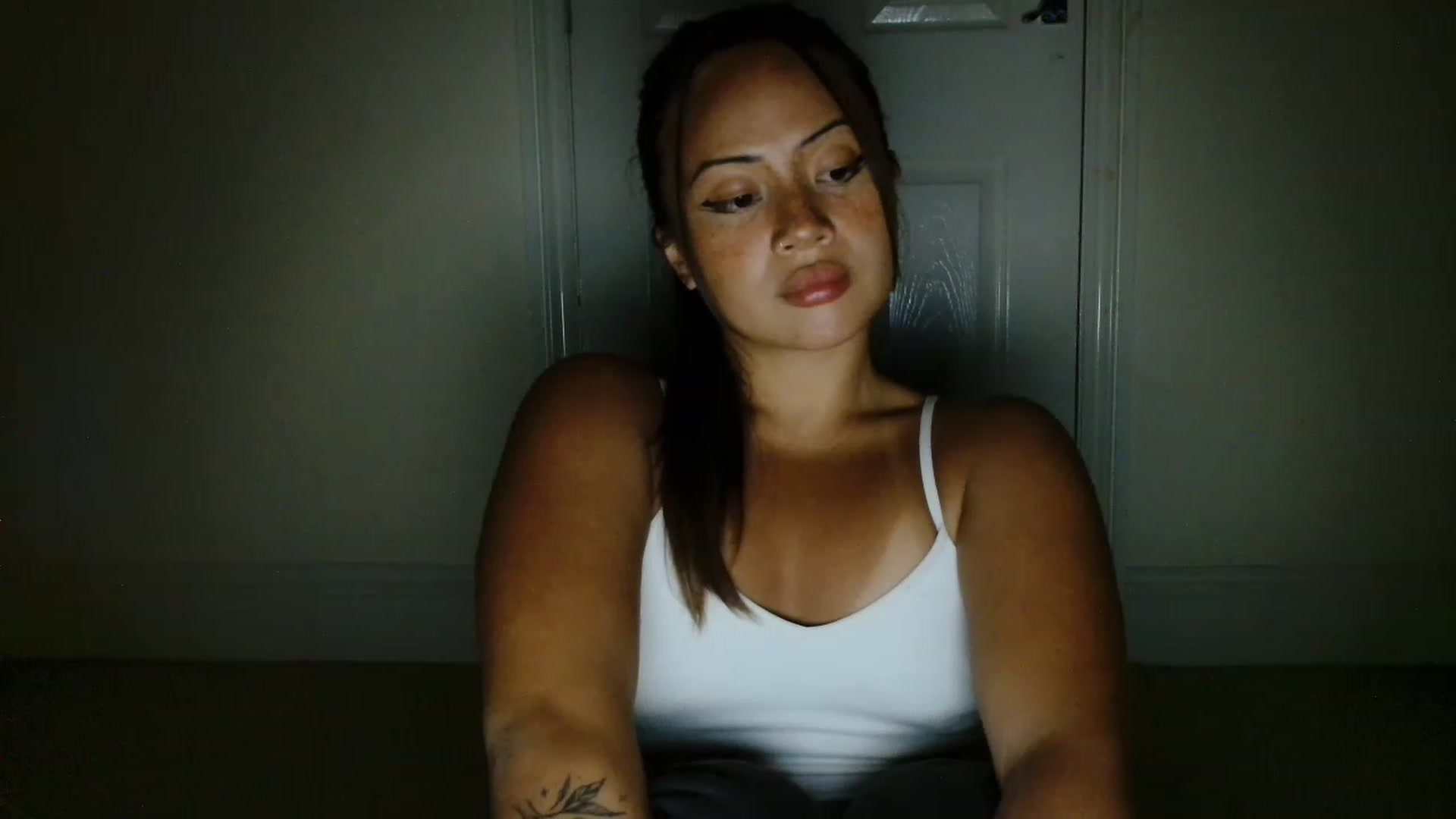 Gallery image thumbnail from Mia_Miyuki's myfreecams stream on, 05/18/2023, 21:11 image 15 of 20