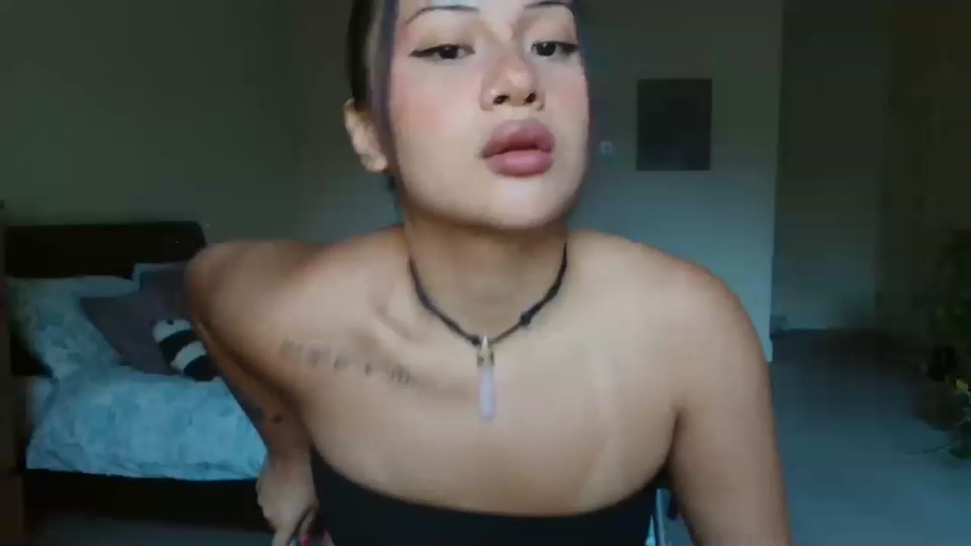 Gallery image thumbnail from Mia_Miyuki's myfreecams stream on, 07/10/2023, 17:38 image 2 of 20