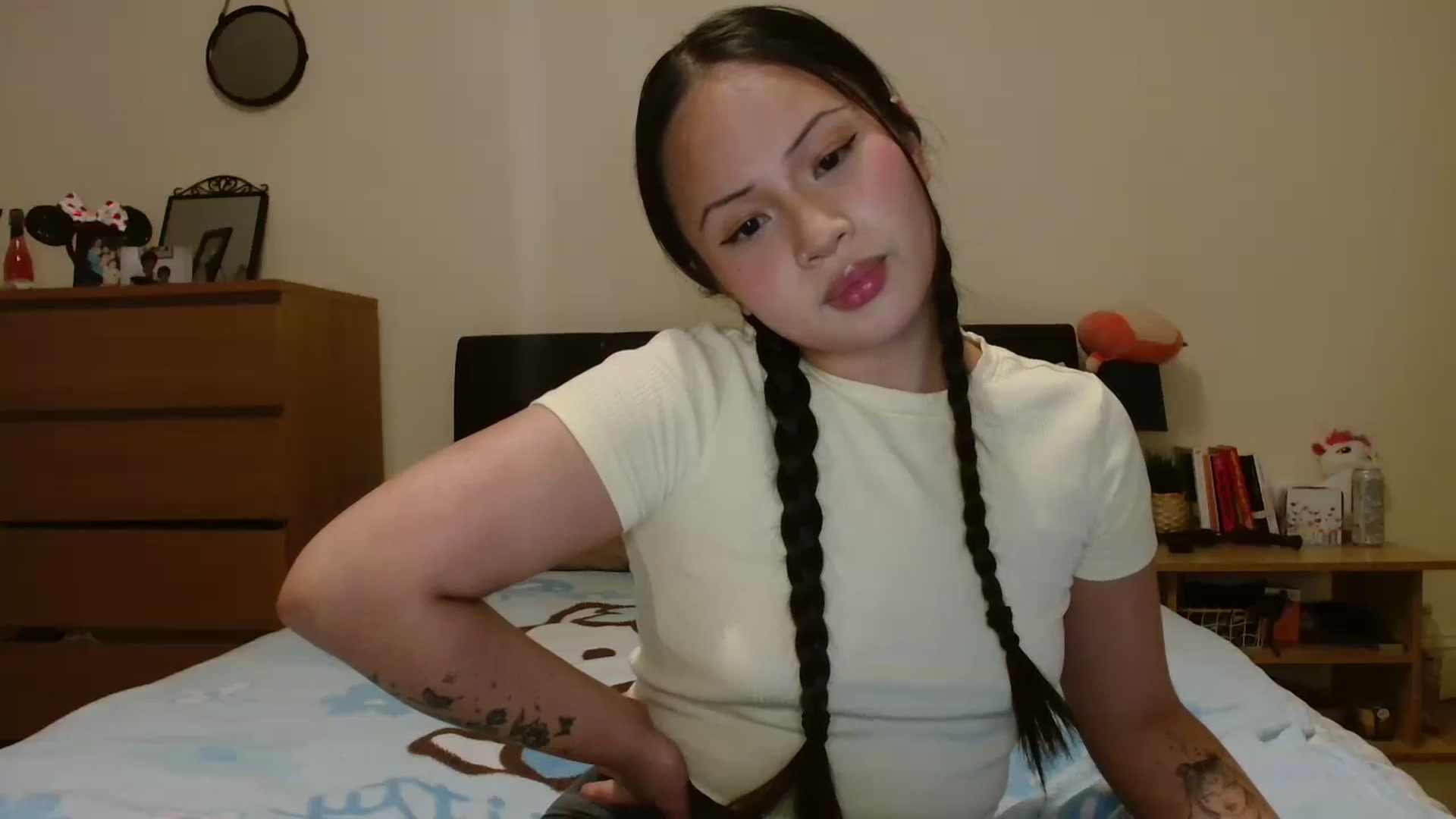 Gallery image thumbnail from Mia_Miyuki's myfreecams stream on, 01/25/2024, 19:05 image 9 of 20