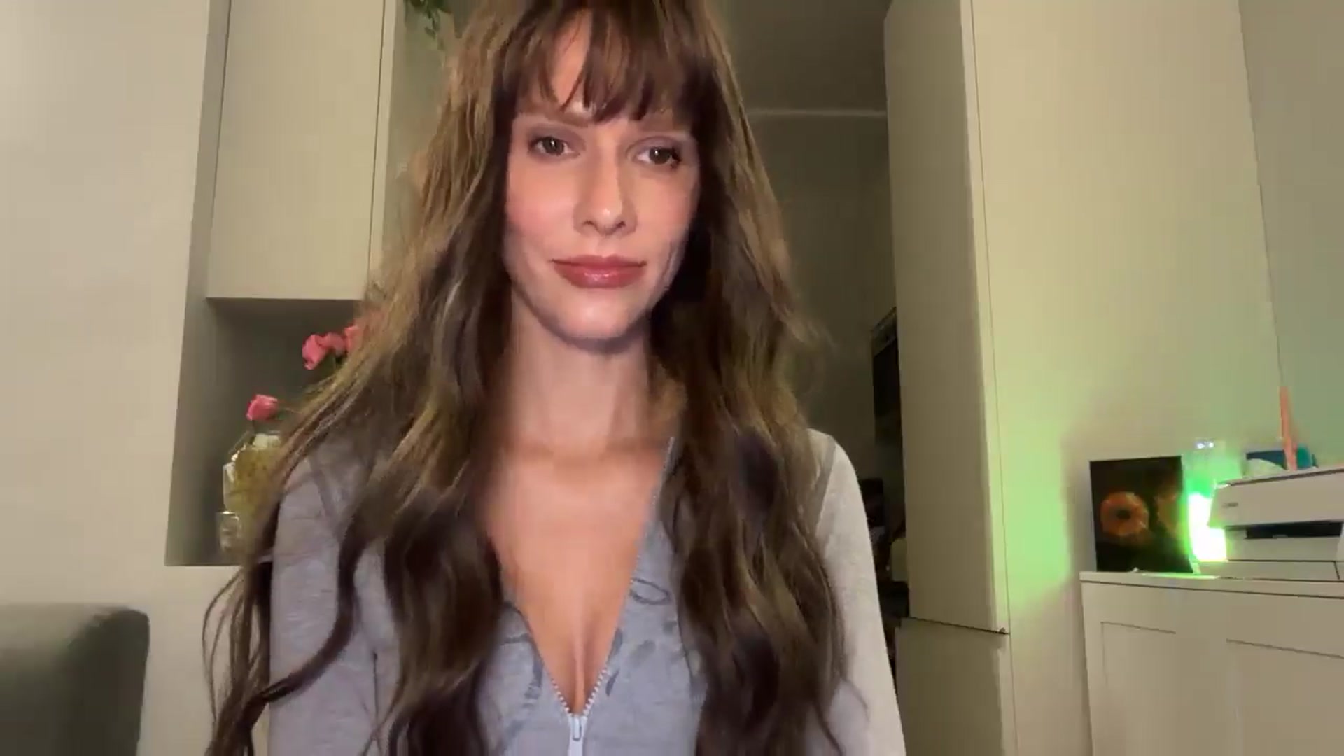 Gallery image thumbnail from Mia_Na's myfreecams stream on, 03/09/2026, 21:27 image 3 of 20