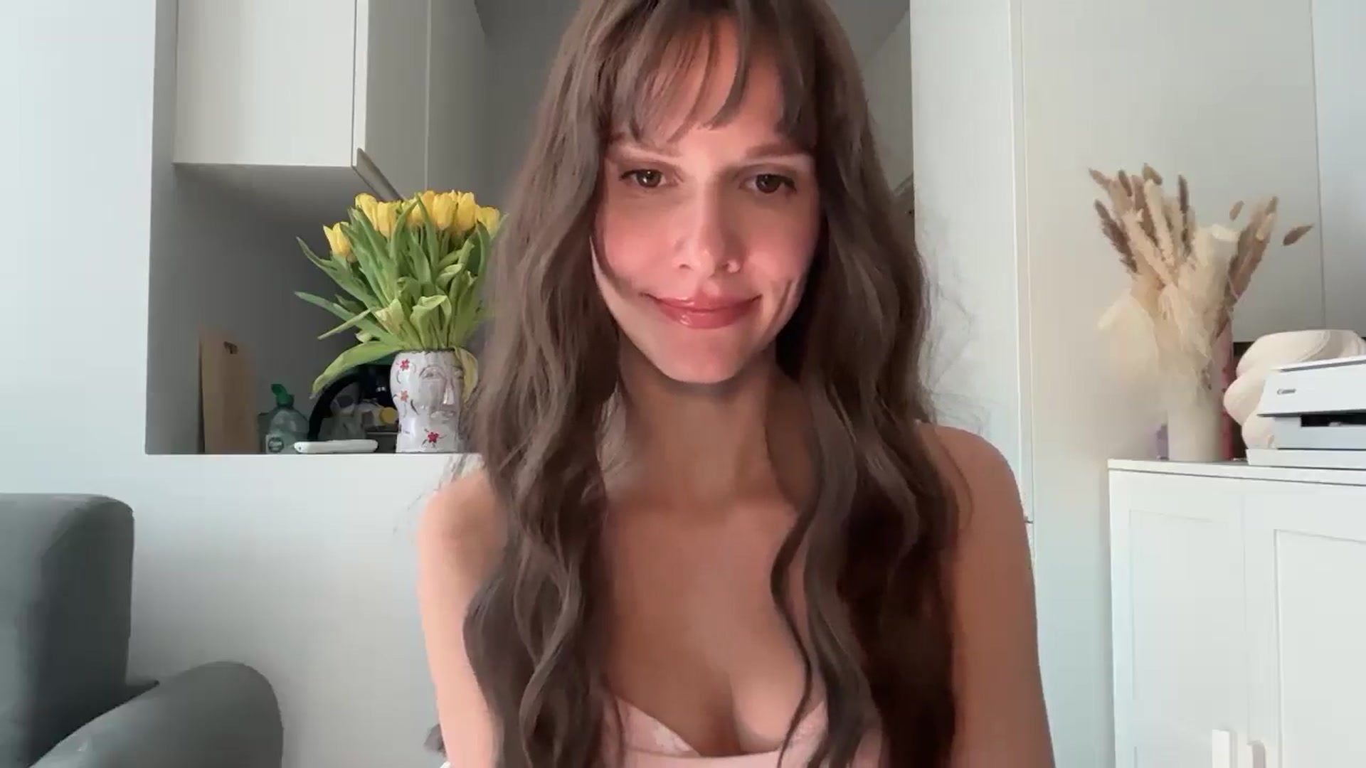 Gallery image thumbnail from Mia_Na's myfreecams stream on, 04/04/2026, 14:28 image 2 of 20