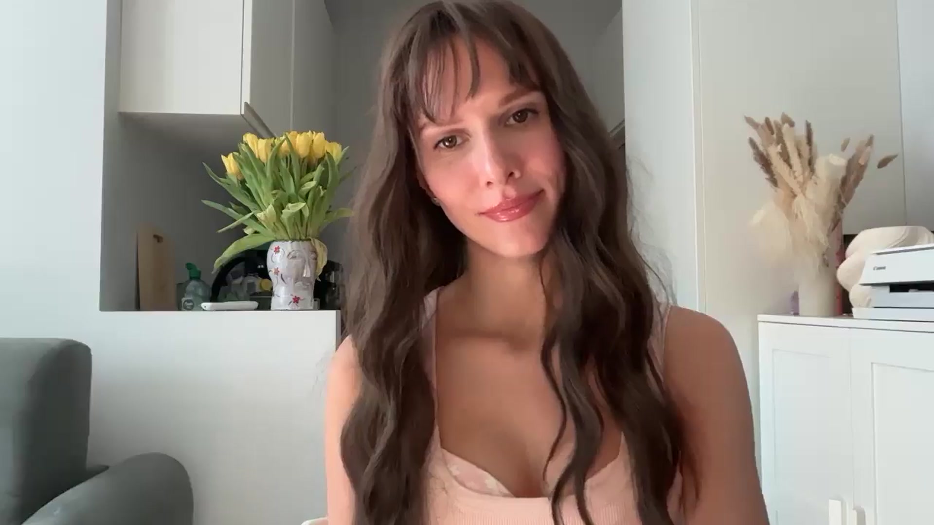 Gallery image thumbnail from Mia_Na's myfreecams stream on, 04/04/2026, 14:28 image 4 of 20
