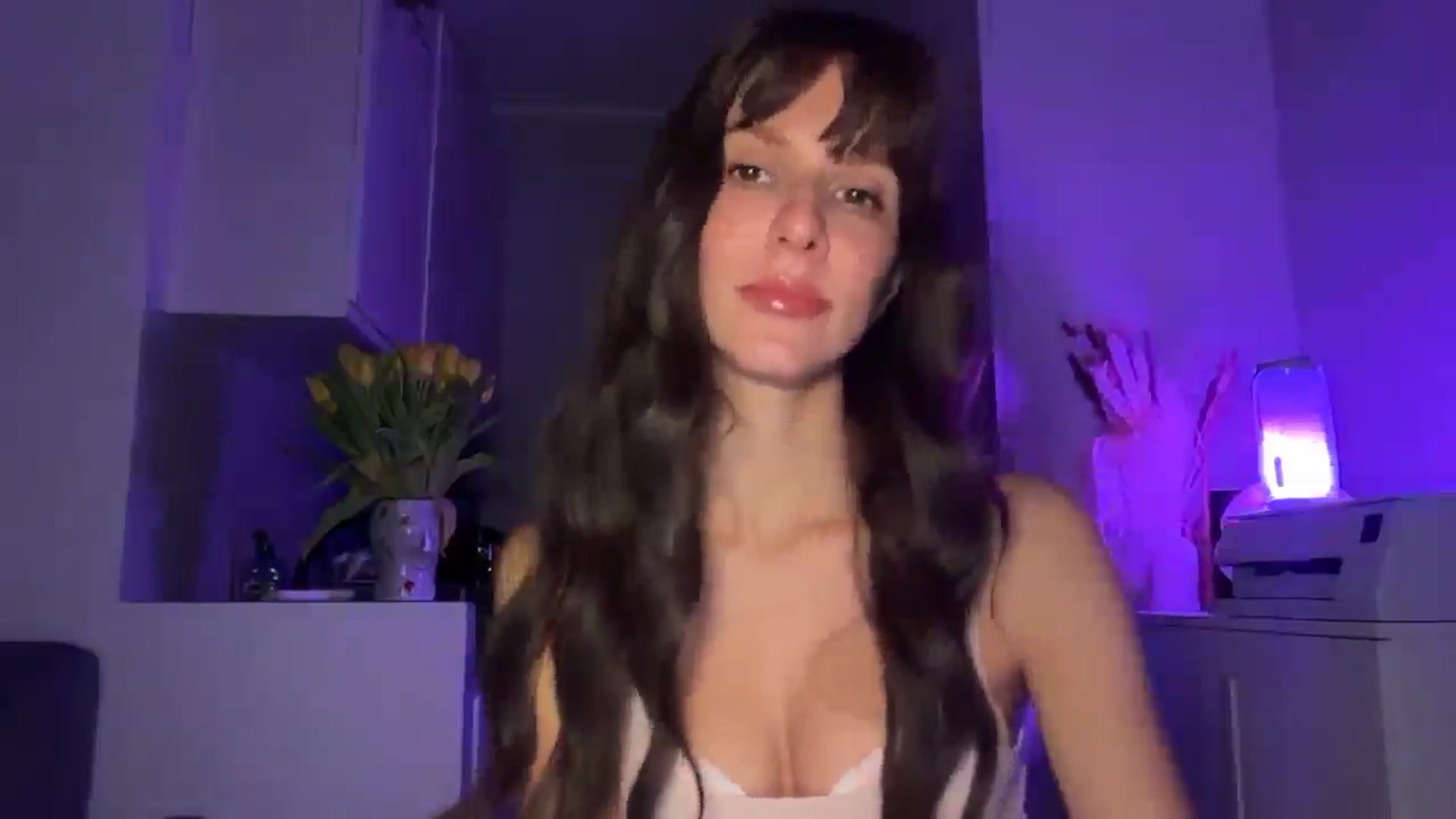 Gallery image thumbnail from Mia_Na's myfreecams stream on, 04/04/2026, 21:17 image 3 of 20