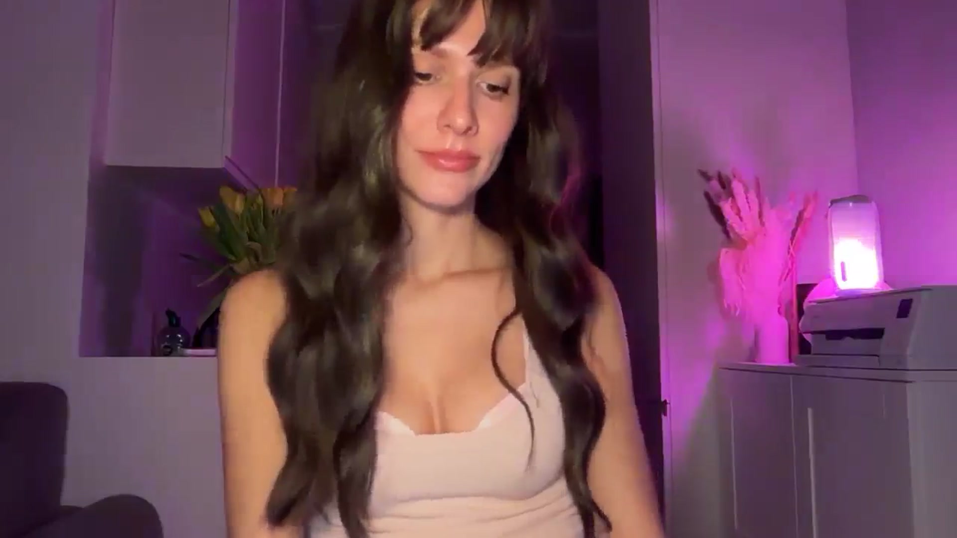 Gallery image thumbnail from Mia_Na's myfreecams stream on, 04/04/2026, 21:17 image 8 of 20