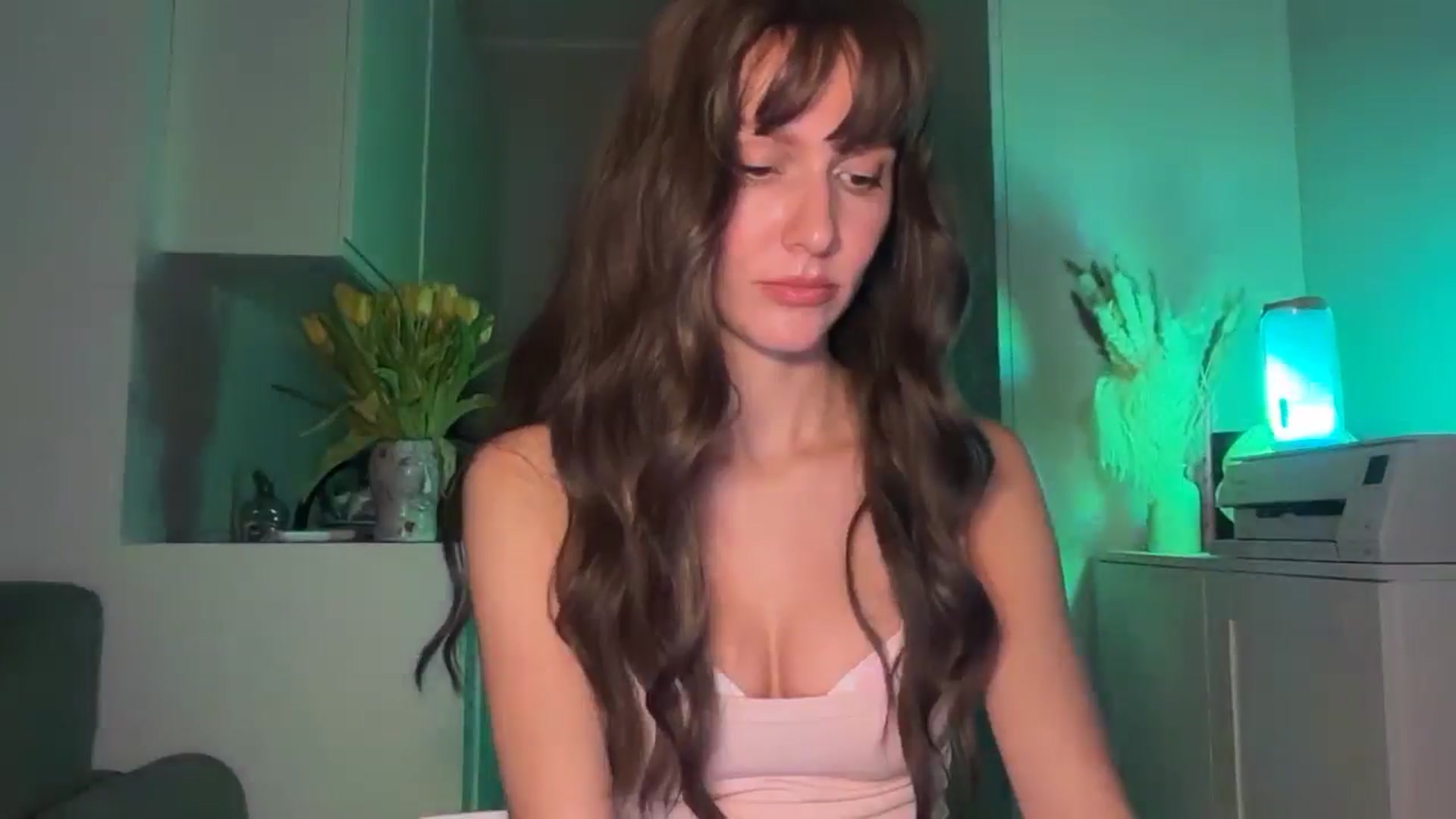 Gallery image thumbnail from Mia_Na's myfreecams stream on, 04/04/2026, 21:17 image 6 of 20
