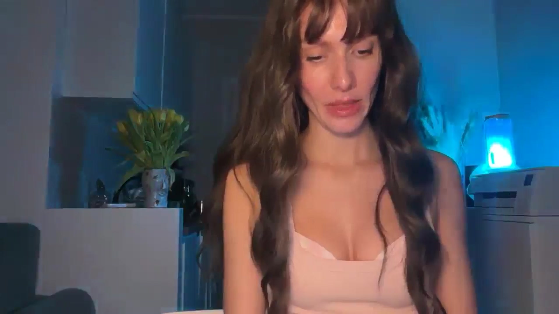 Gallery image thumbnail from Mia_Na's myfreecams stream on, 04/04/2026, 21:17 image 5 of 20