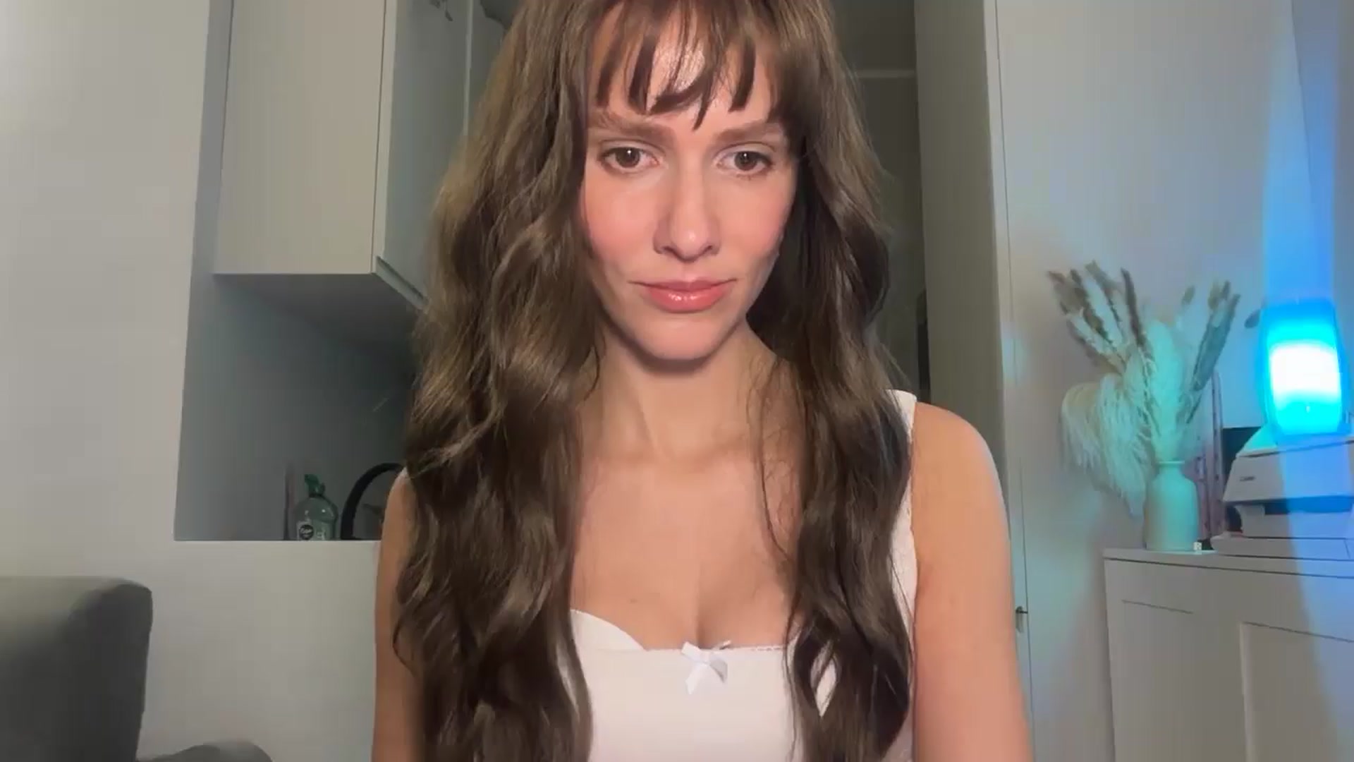 Gallery image thumbnail from Mia_Na's myfreecams stream on, 04/11/2026, 22:41 image 2 of 20