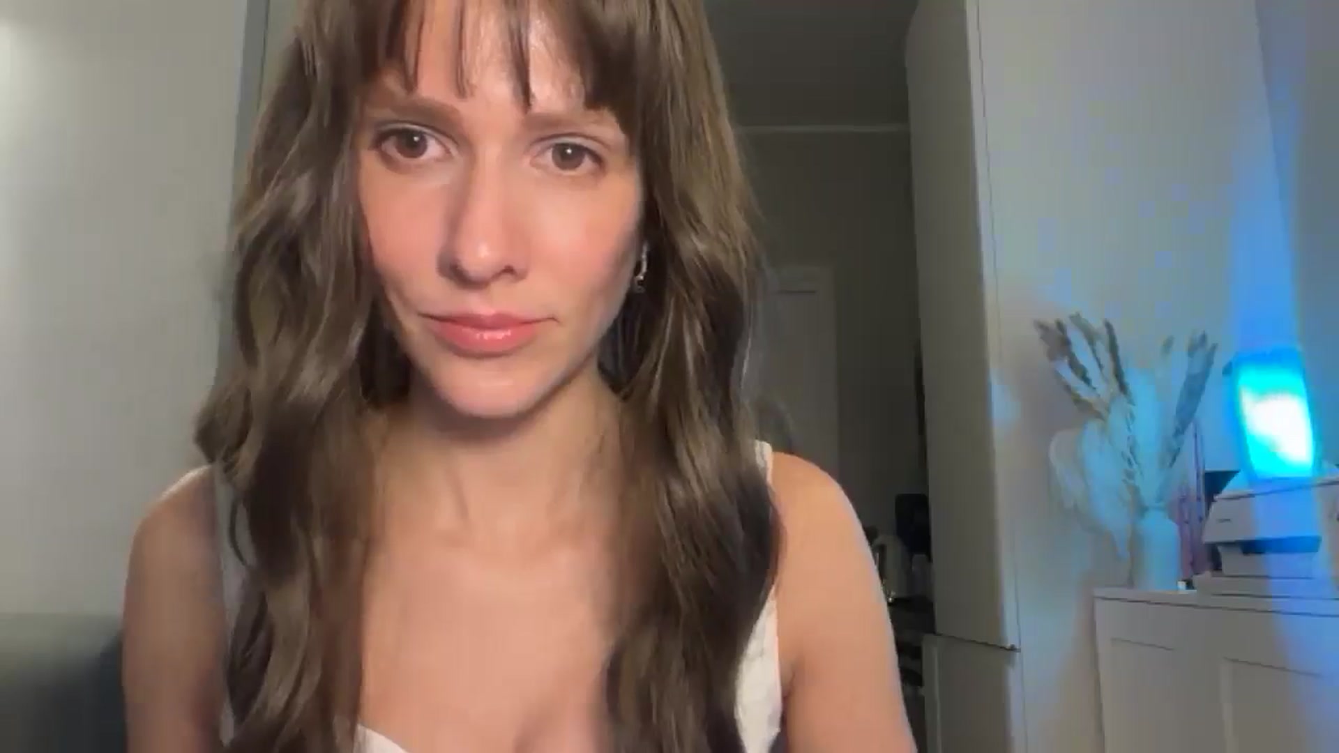 Gallery image thumbnail from Mia_Na's myfreecams stream on, 04/11/2026, 22:41 image 15 of 20