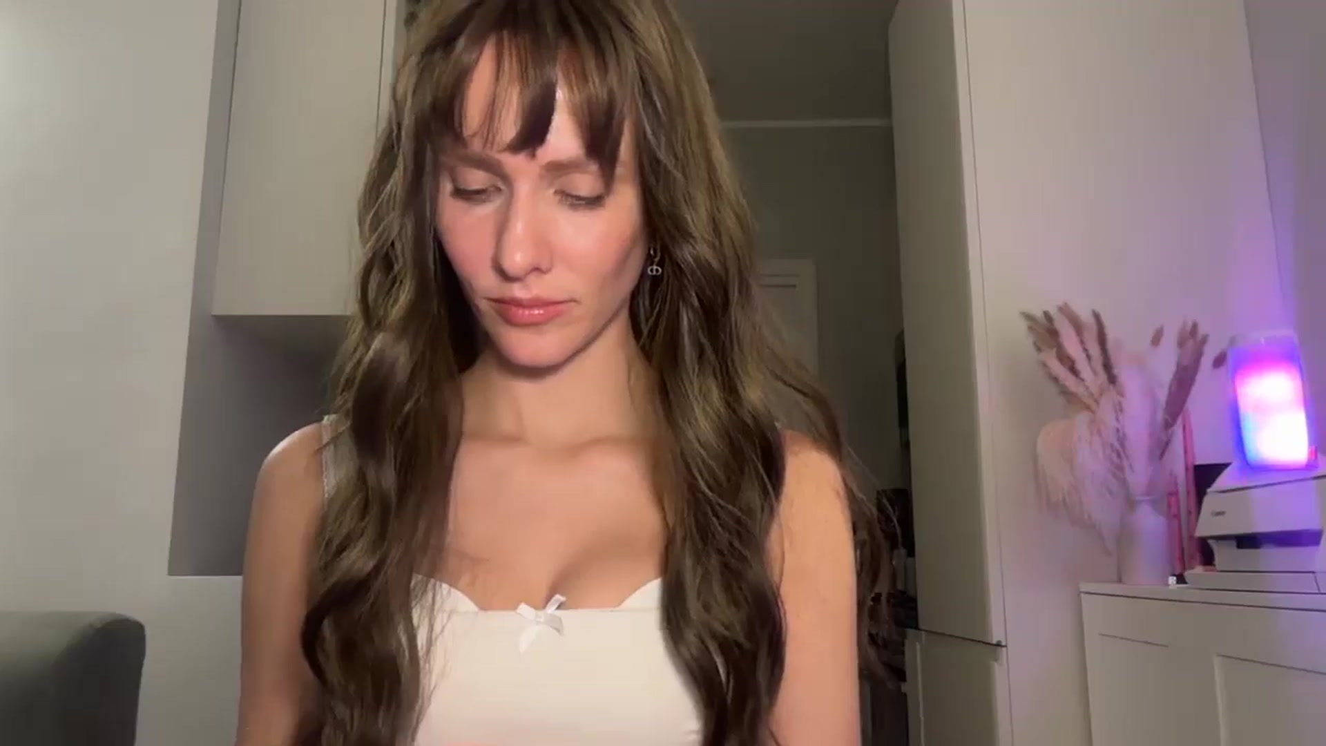 Gallery image thumbnail from Mia_Na's myfreecams stream on, 04/11/2026, 22:41 image 6 of 20