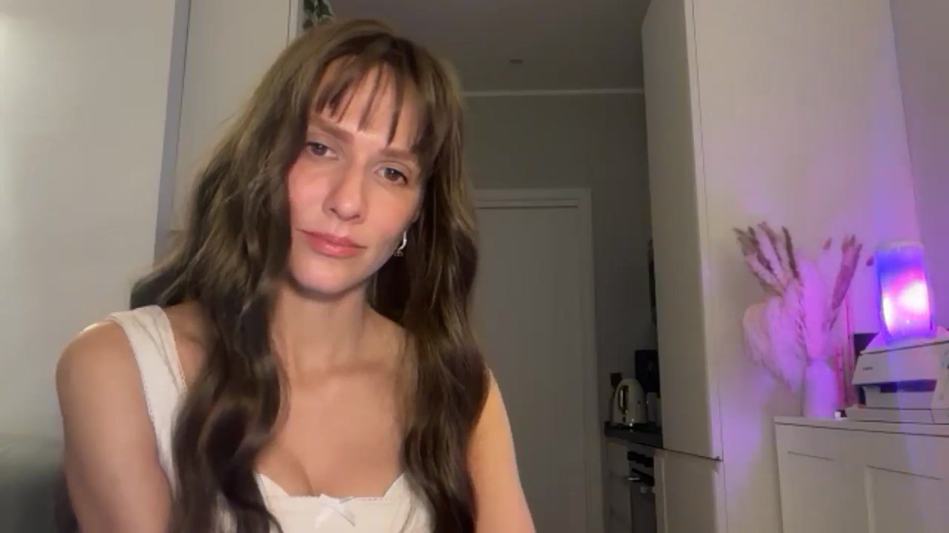 Gallery image thumbnail from Mia_Na's myfreecams stream on, 04/11/2026, 22:41 image 19 of 20