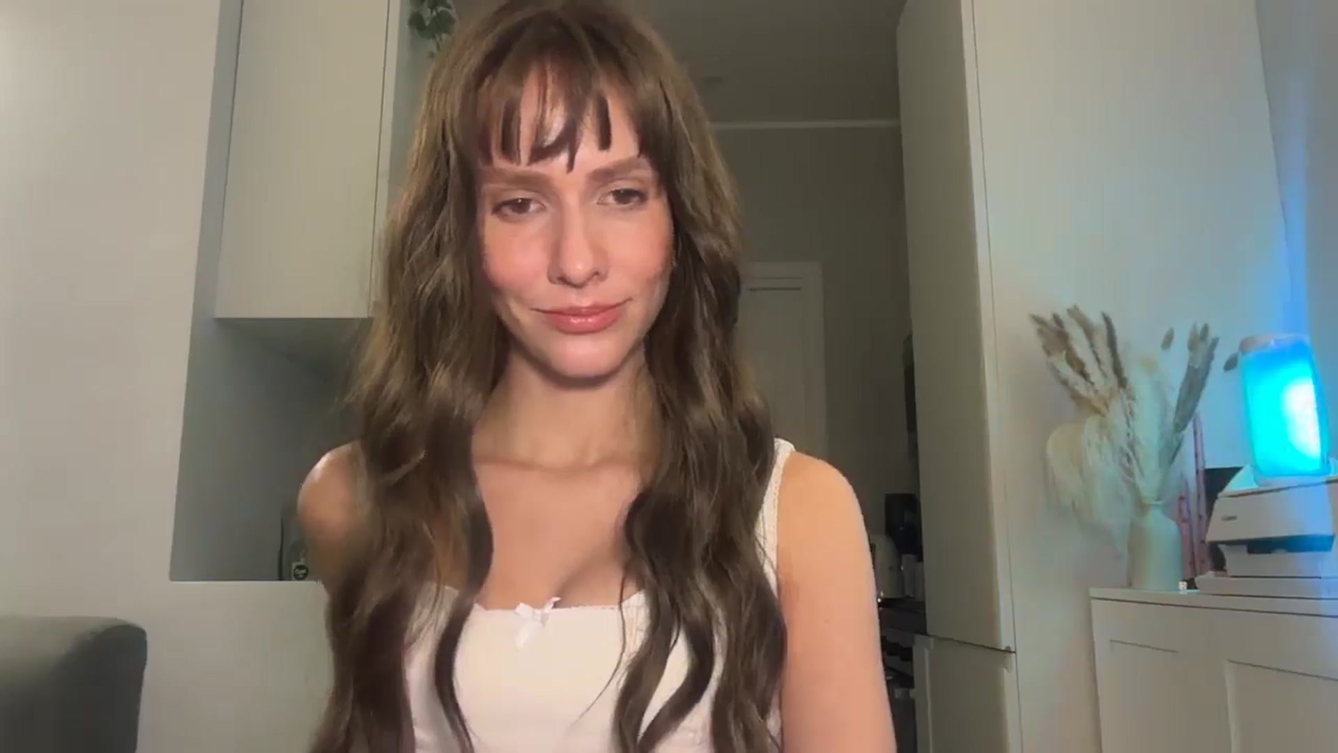 Gallery image thumbnail from Mia_Na's myfreecams stream on, 04/11/2026, 22:41 image 5 of 20