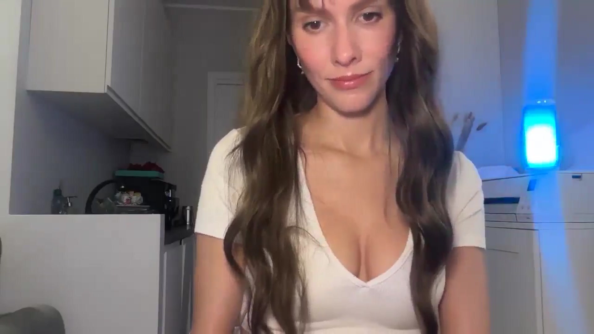 Gallery image thumbnail from Mia_Na's myfreecams stream on, 04/12/2026, 20:14 image 14 of 20