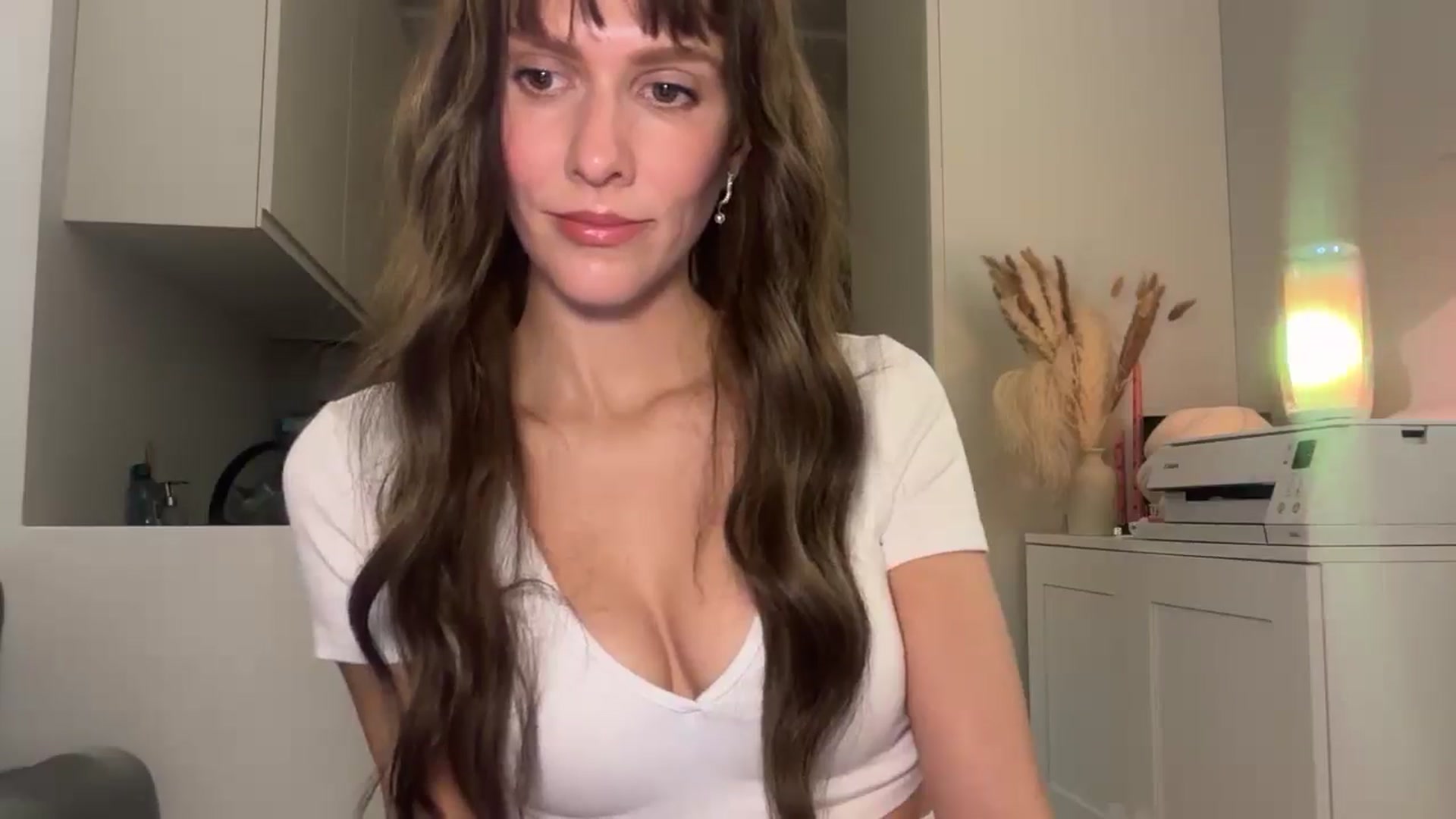 Gallery image thumbnail from Mia_Na's myfreecams stream on, 04/12/2026, 20:14 image 15 of 20