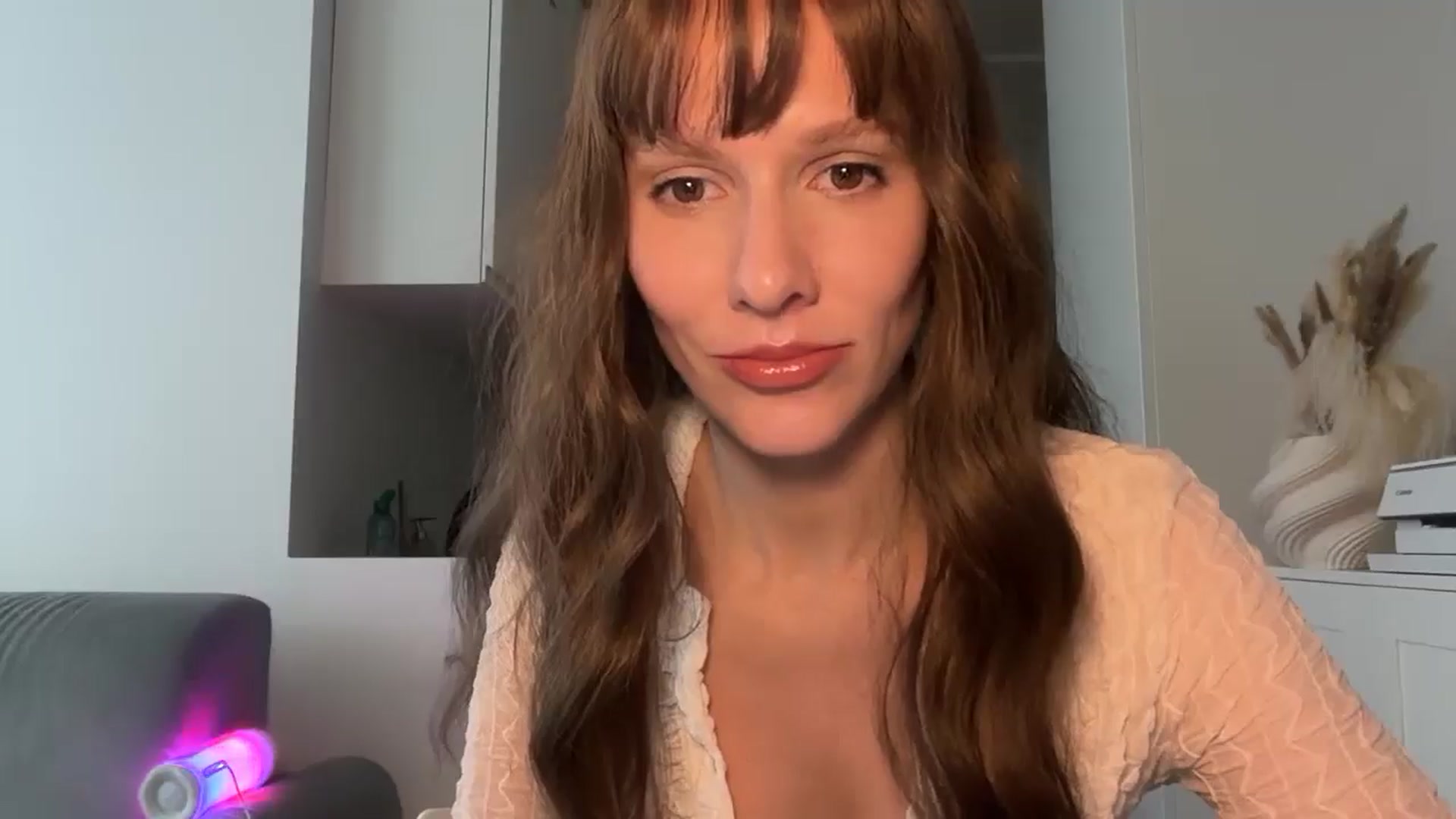 Gallery image thumbnail from Mia_Na's myfreecams stream on, 04/29/2026, 14:03 image 19 of 20