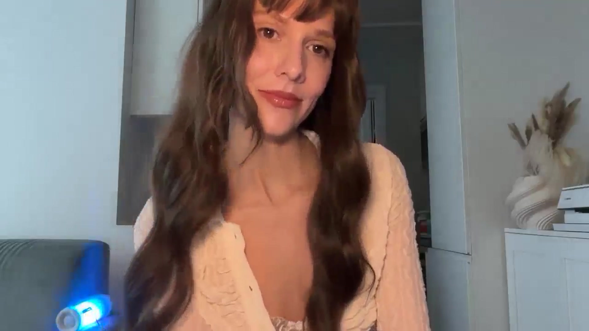 Gallery image thumbnail from Mia_Na's myfreecams stream on, 04/29/2026, 14:03 image 6 of 20