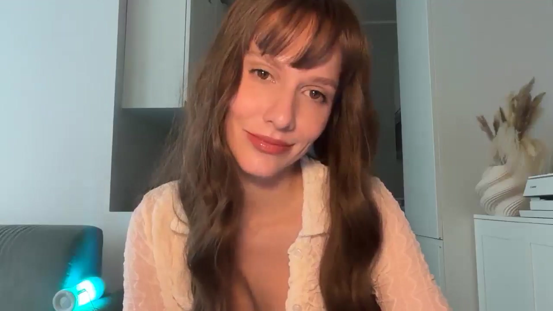 Gallery image thumbnail from Mia_Na's myfreecams stream on, 04/29/2026, 14:03 image 11 of 20